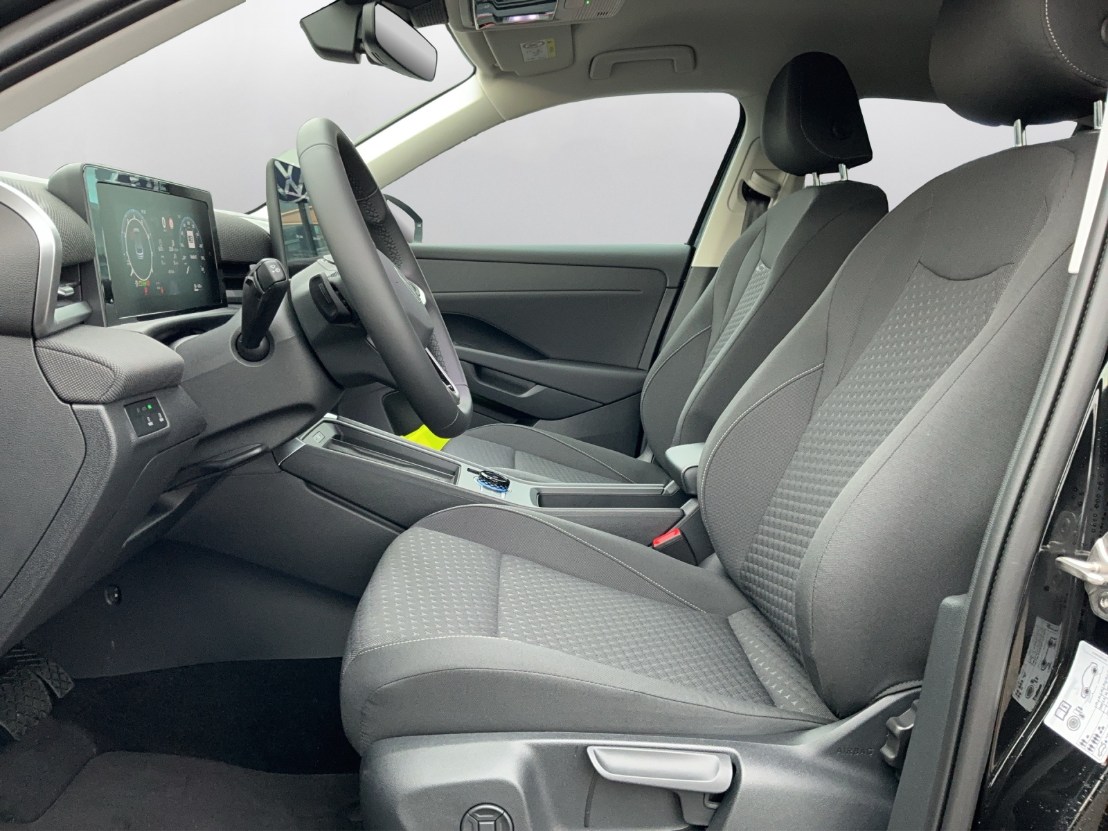 VW T-Roc 1.5 eTSI mHEV Life DSG - 10