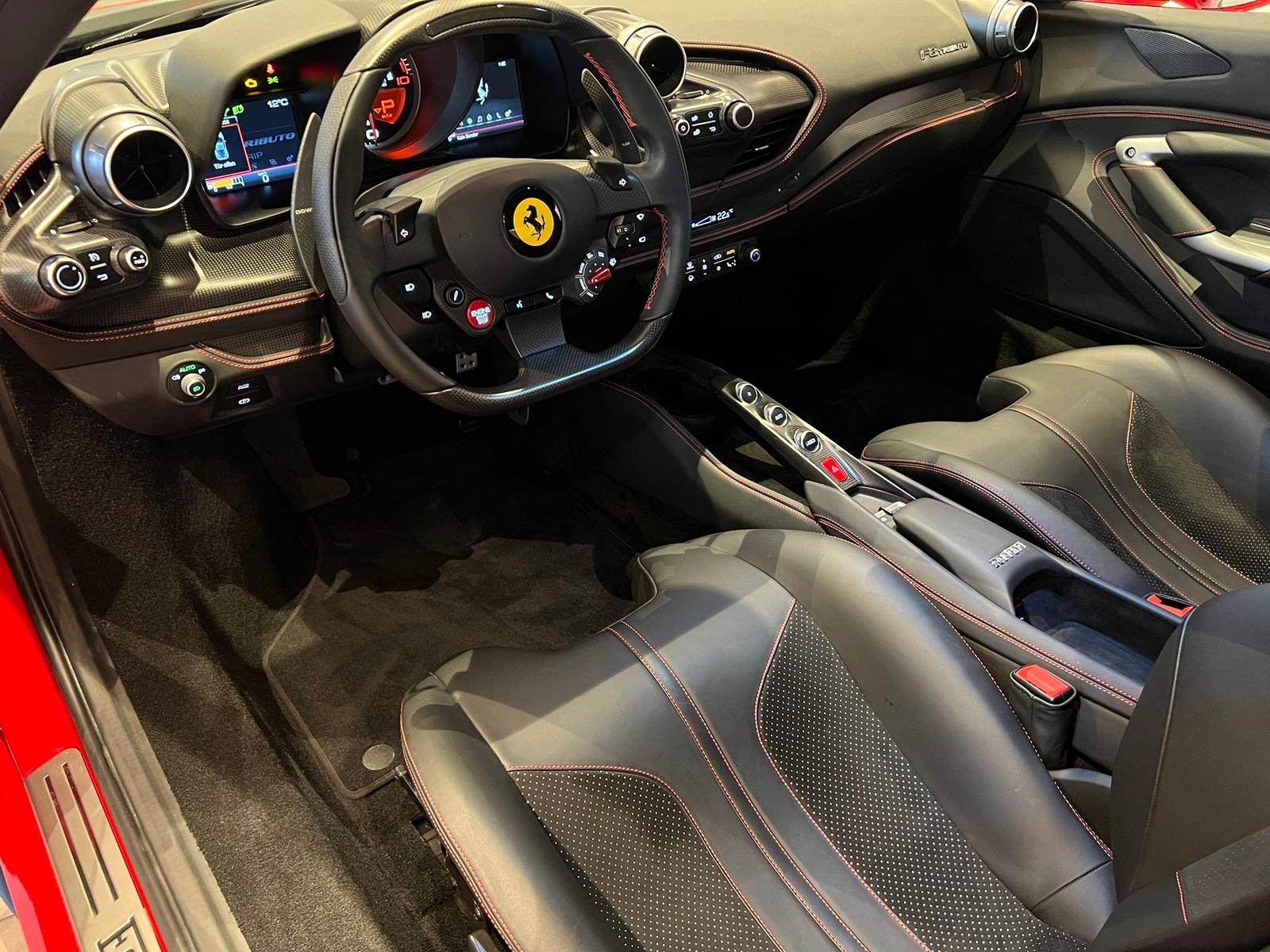 FERRARI F8 Tributo 3.9 Turbo - 16