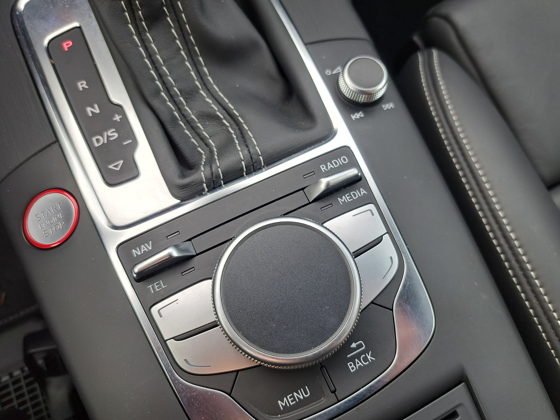 AUDI S3 Sportback 2.0 TFSI quattro S-tronic - 15