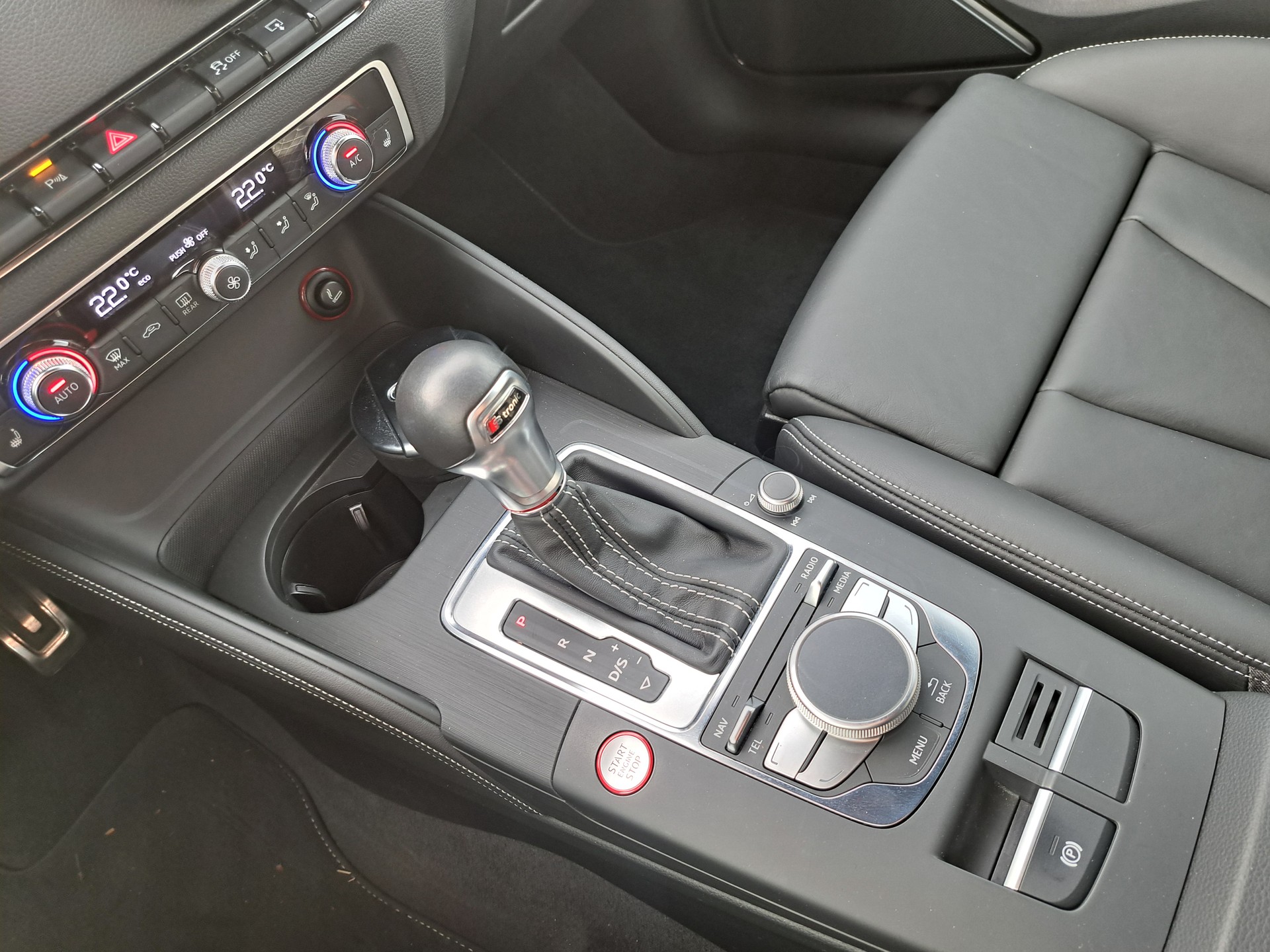 AUDI S3 Sportback 2.0 TFSI quattro S-tronic - 13