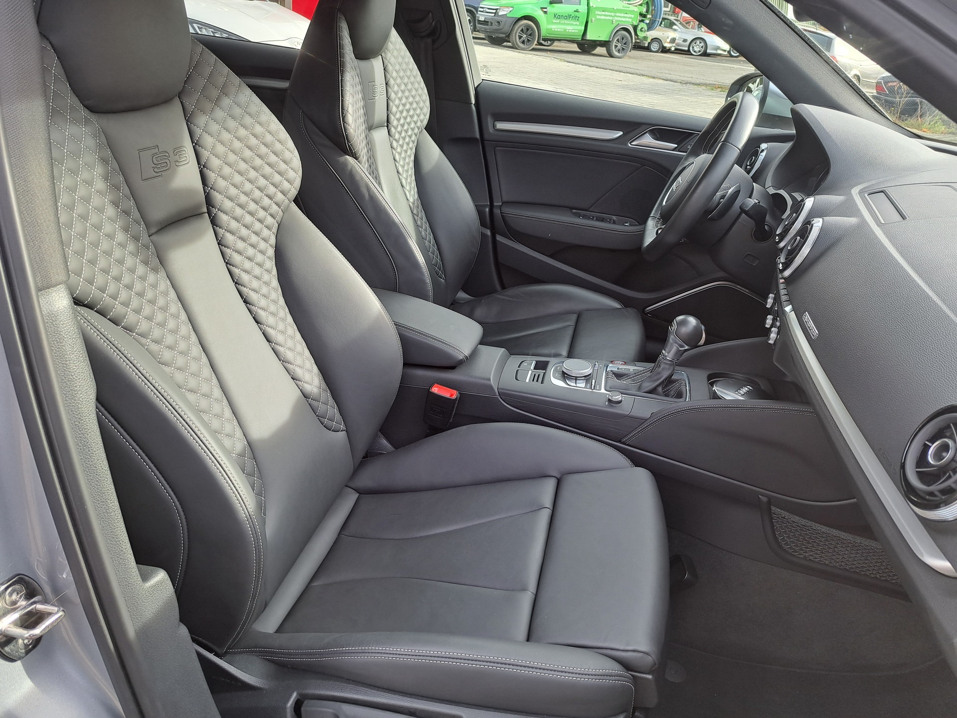 AUDI S3 Sportback 2.0 TFSI quattro S-tronic - 5