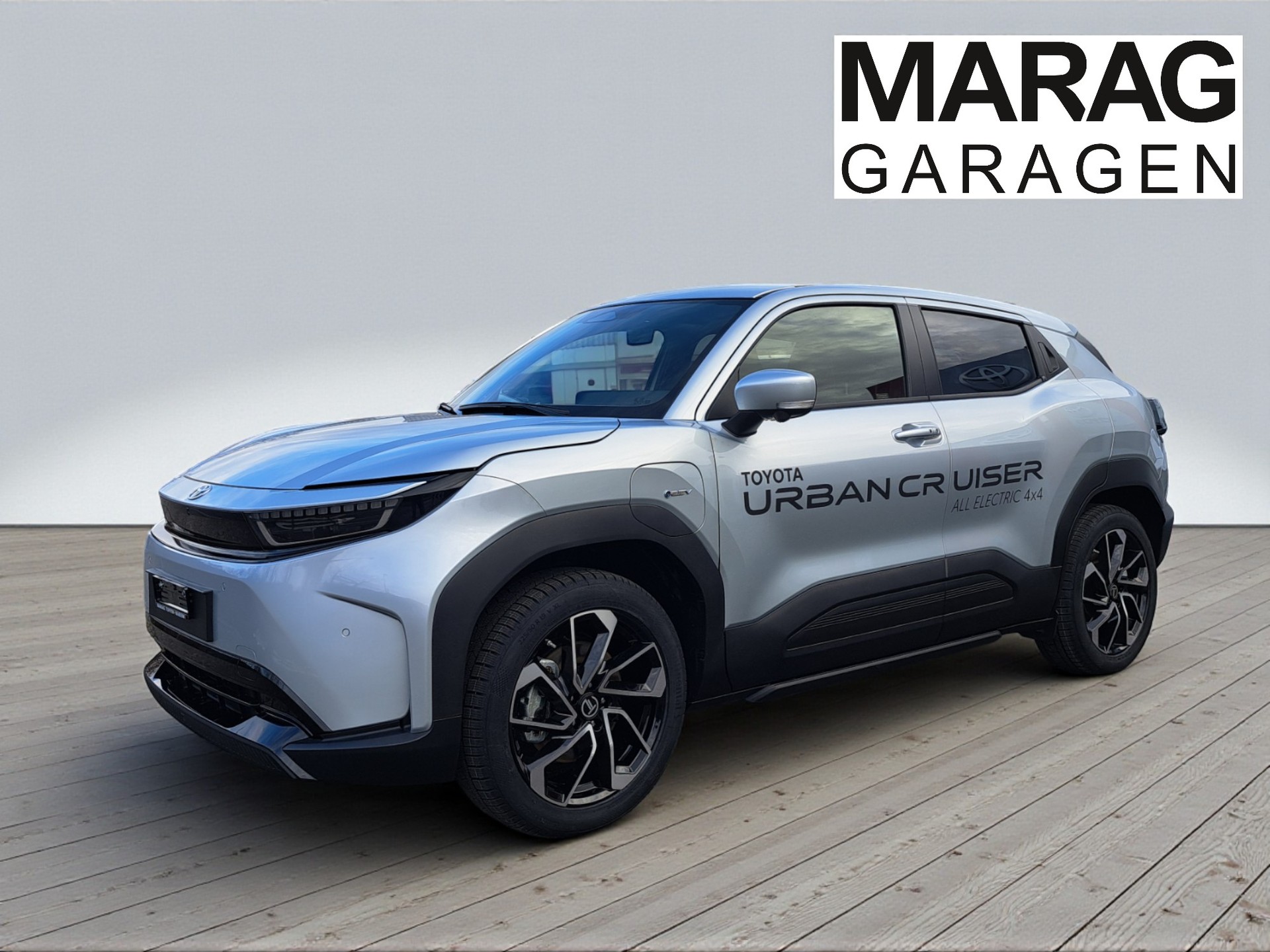 TOYOTA Urban Cruiser 61 kWh Premium AWD