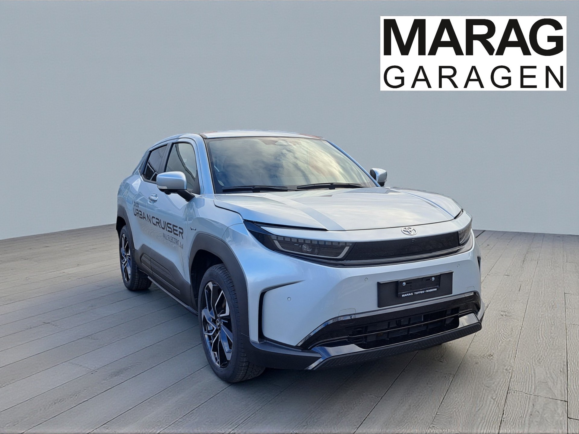 TOYOTA Urban Cruiser 61 kWh Premium AWD - 3