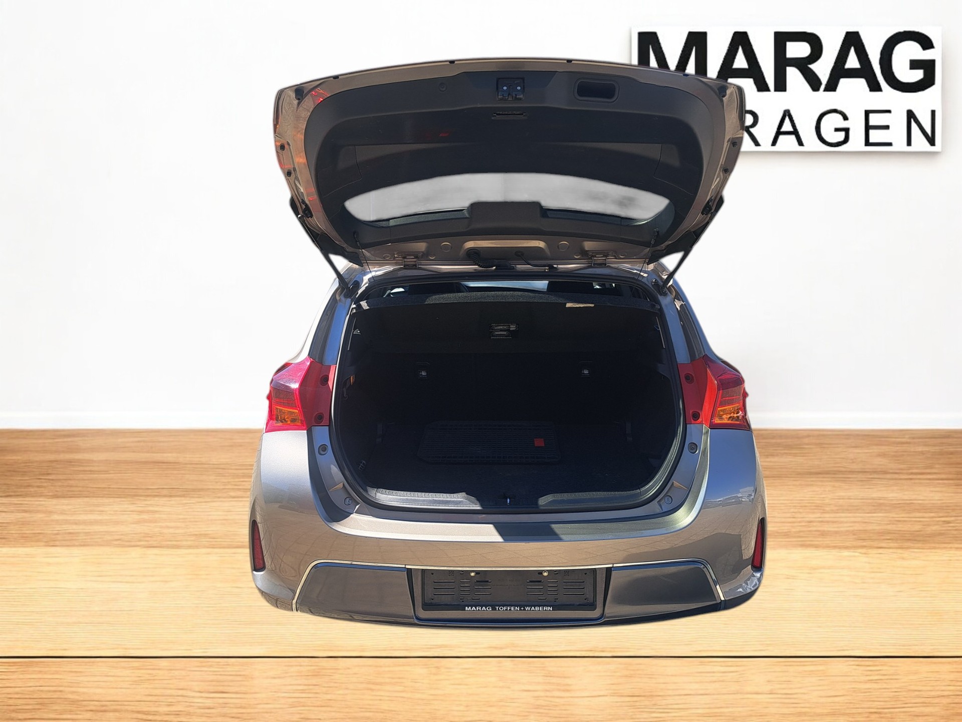 TOYOTA Auris 1.8 16V HSD Linea Trend - 9