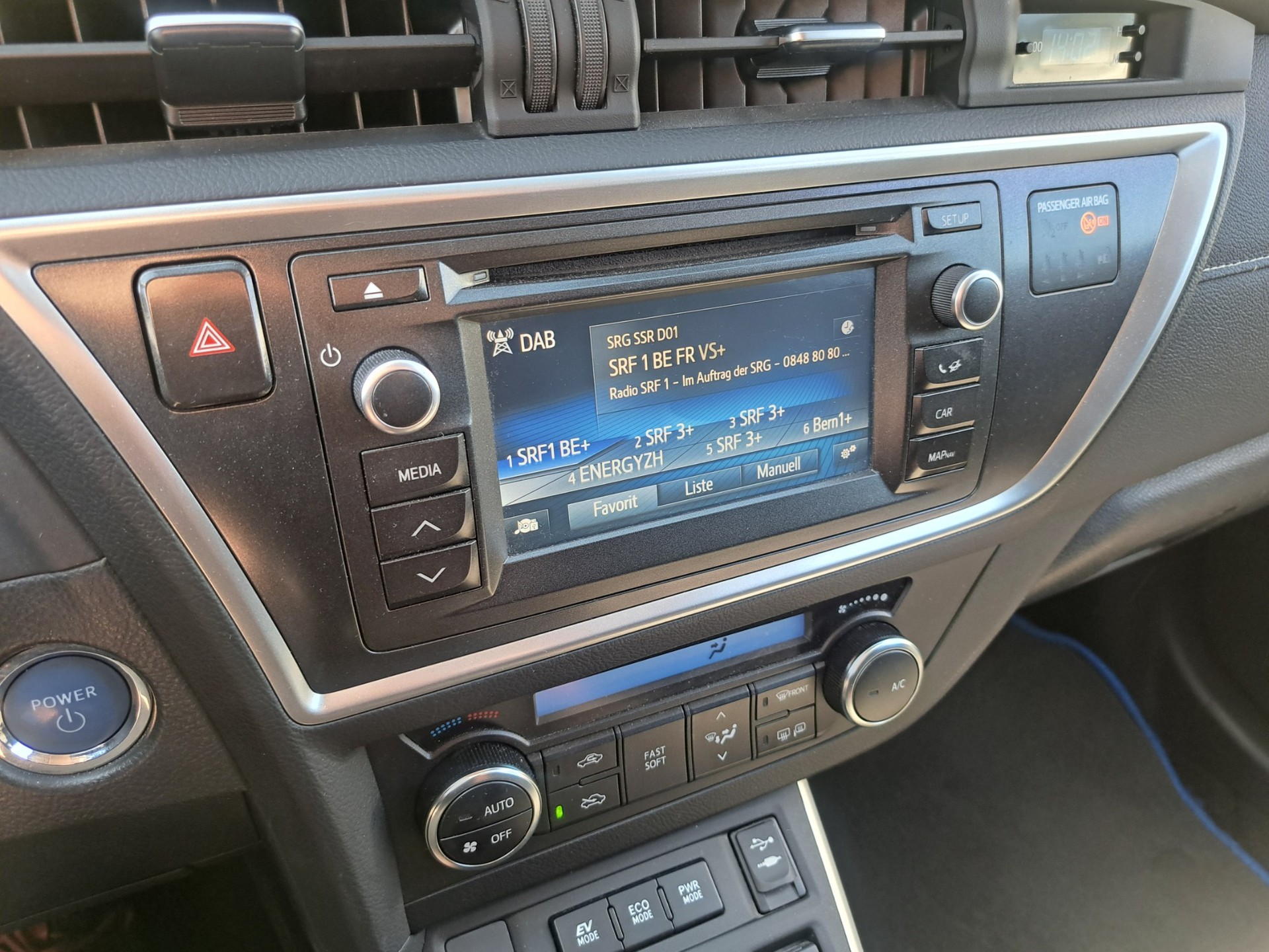 TOYOTA Auris 1.8 16V HSD Linea Trend - 15