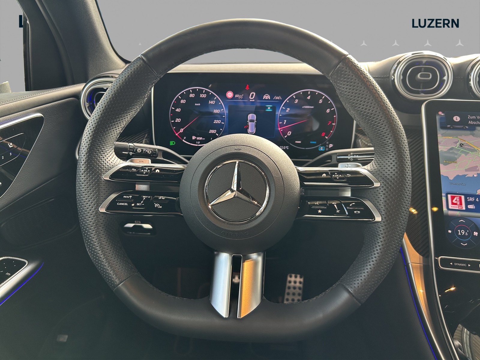 MERCEDES-BENZ GLC 300 4Matic 9G-Tronic - 10