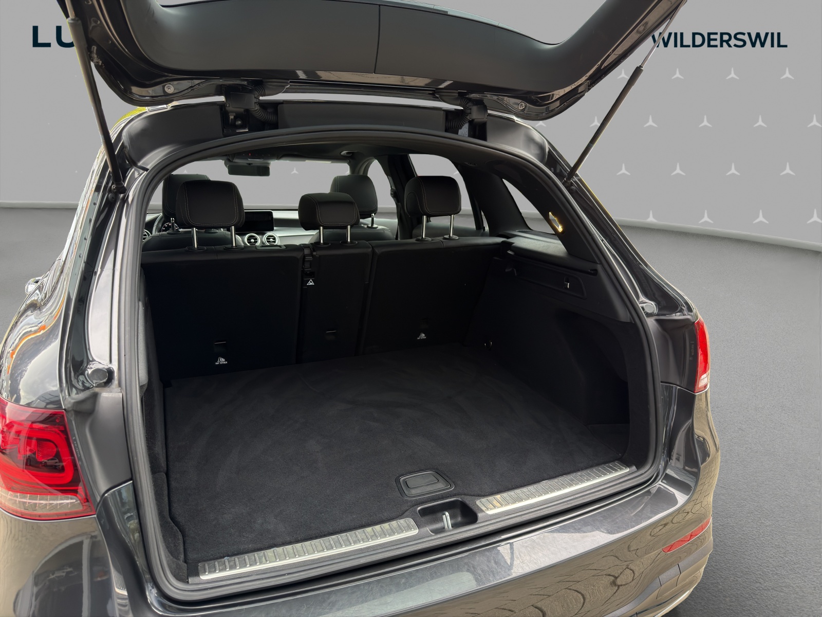 MERCEDES-BENZ GLC 220 d AMG Line 4Matic 9G-Tronic - 13