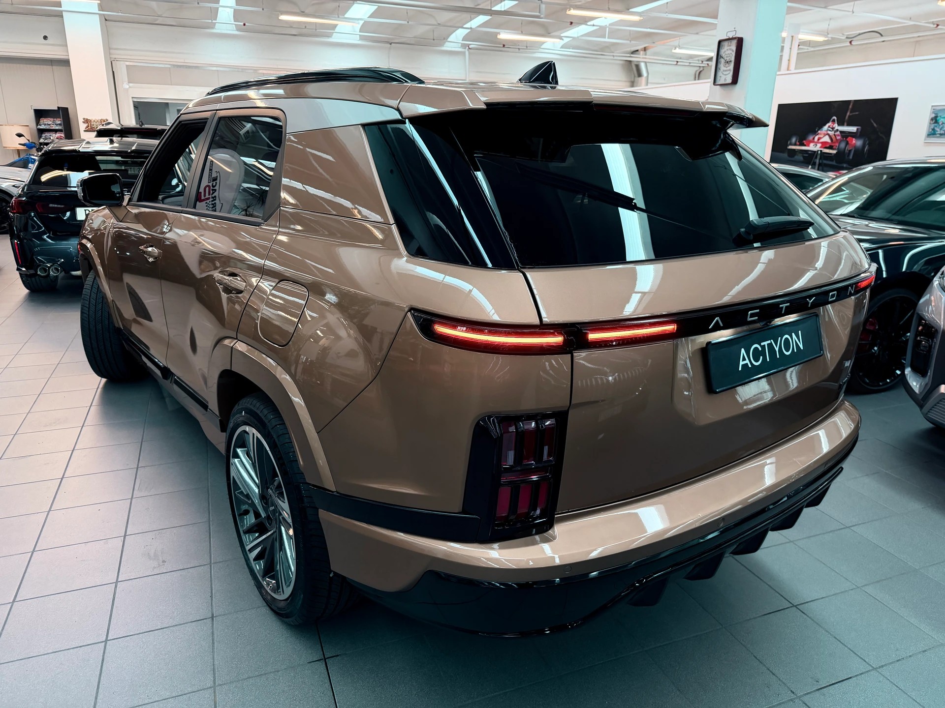KGM-SsangYong Actyon 1.5 T GDI Panorama 4WD Automat - 4