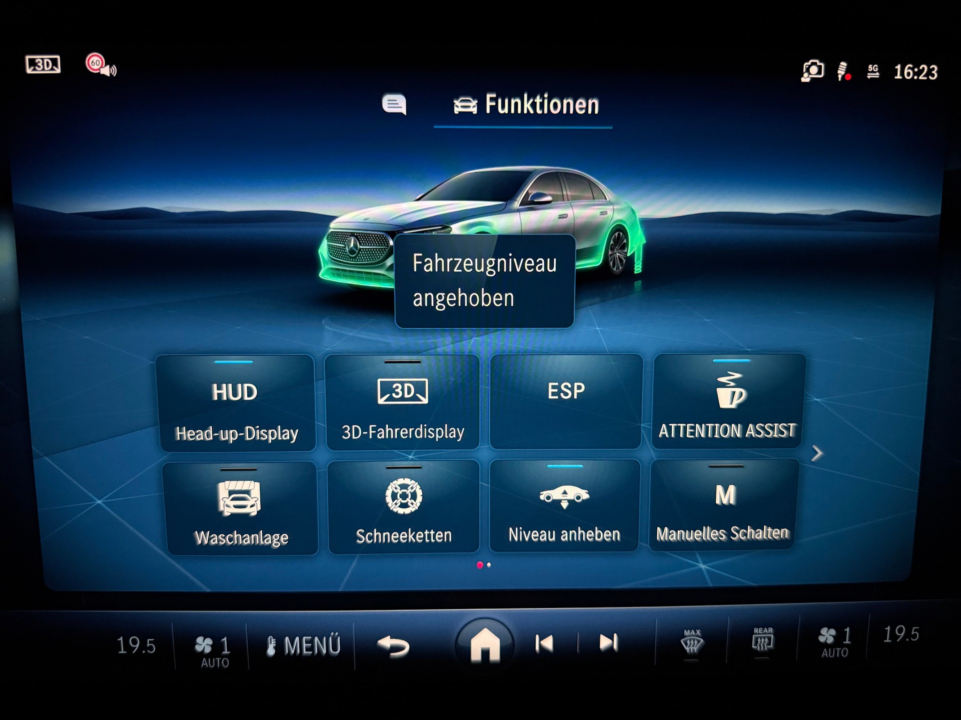MERCEDES-BENZ E 400 e EXCLUSIVE 4Matic 9G-Tronic - 16
