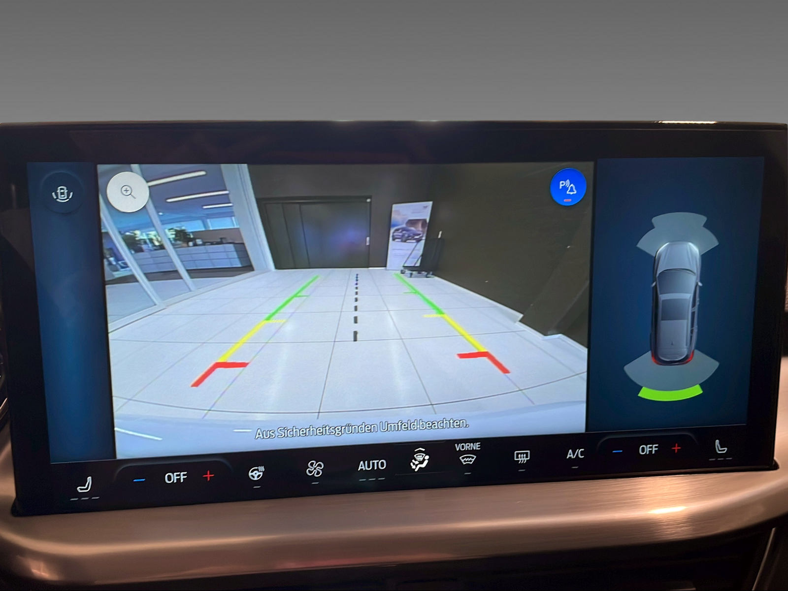 FORD Focus Station Wagon 1.0i EcoB Hybrid 155 Titanium - 16