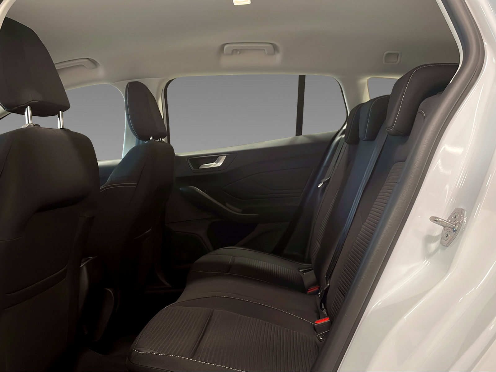 FORD Focus Station Wagon 1.0i EcoB Hybrid 155 Titanium - 12