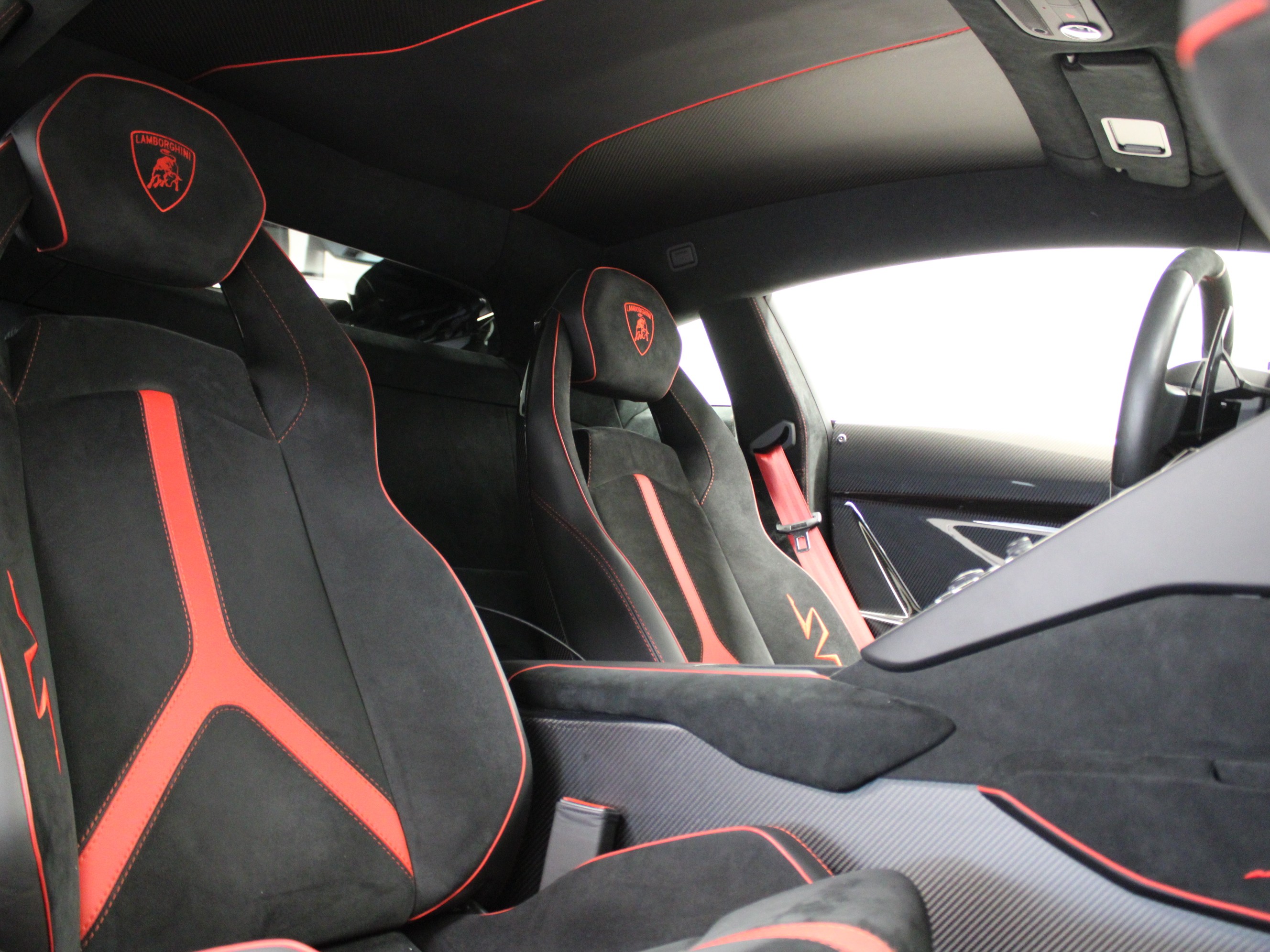 Aventador LP750-4 Superveloce Coupé E-Gear thumbnail n°6