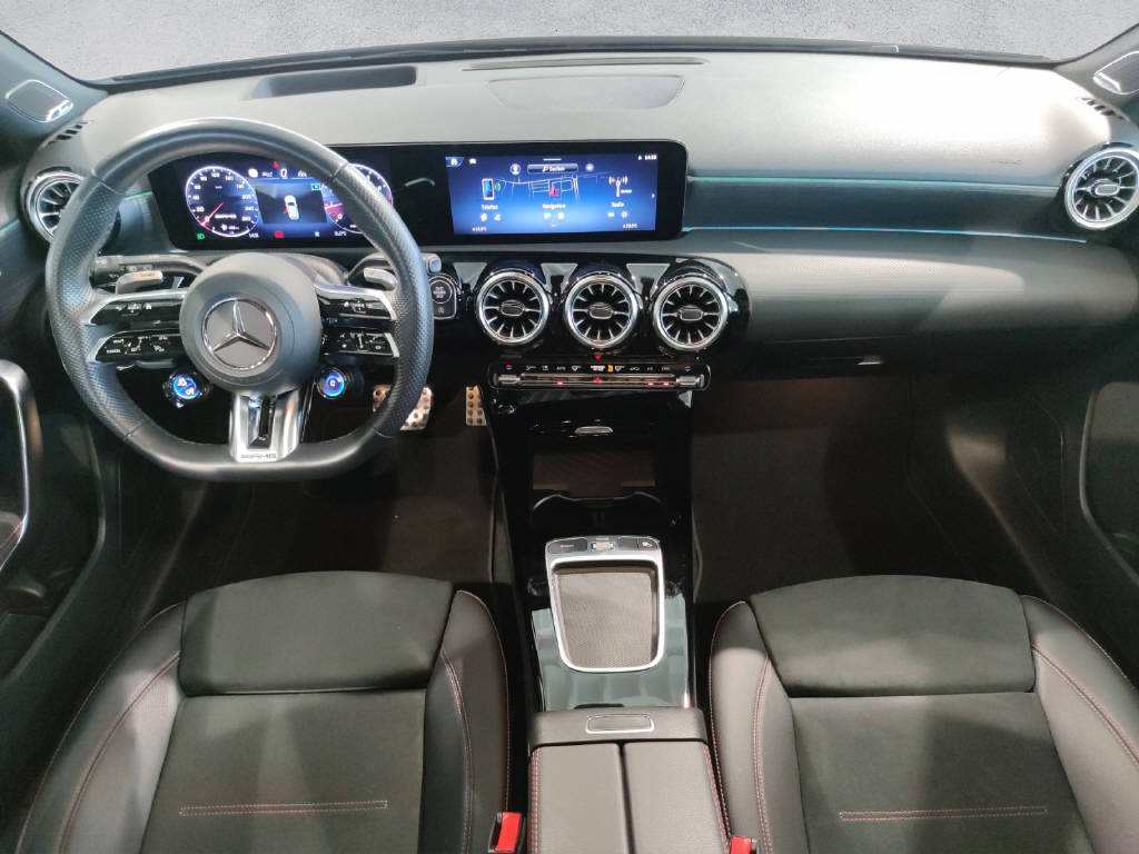 MERCEDES-BENZ A 35 AMG 4Matic - 14