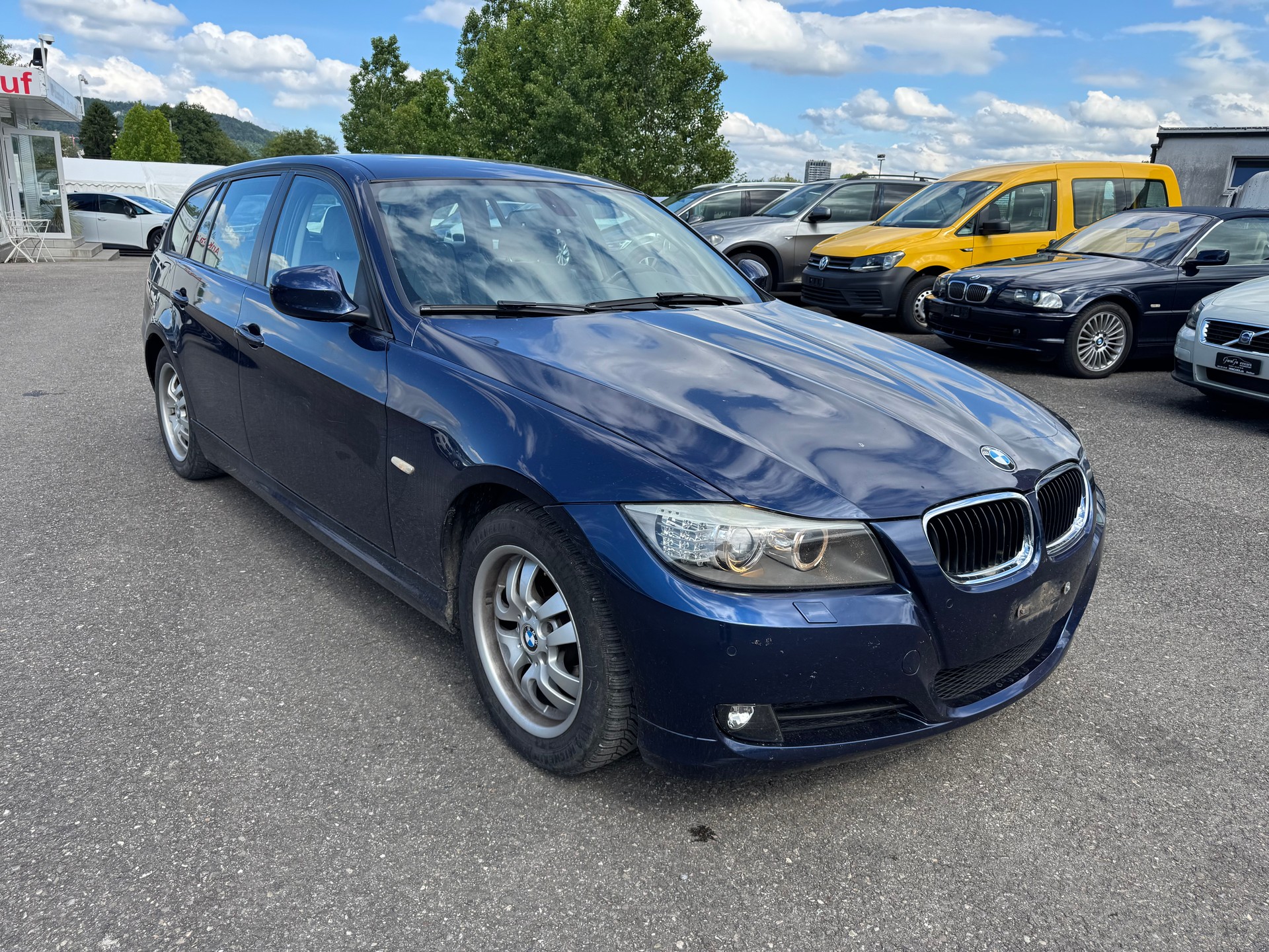 BMW 320d xDrive Touring Steptronic - 2