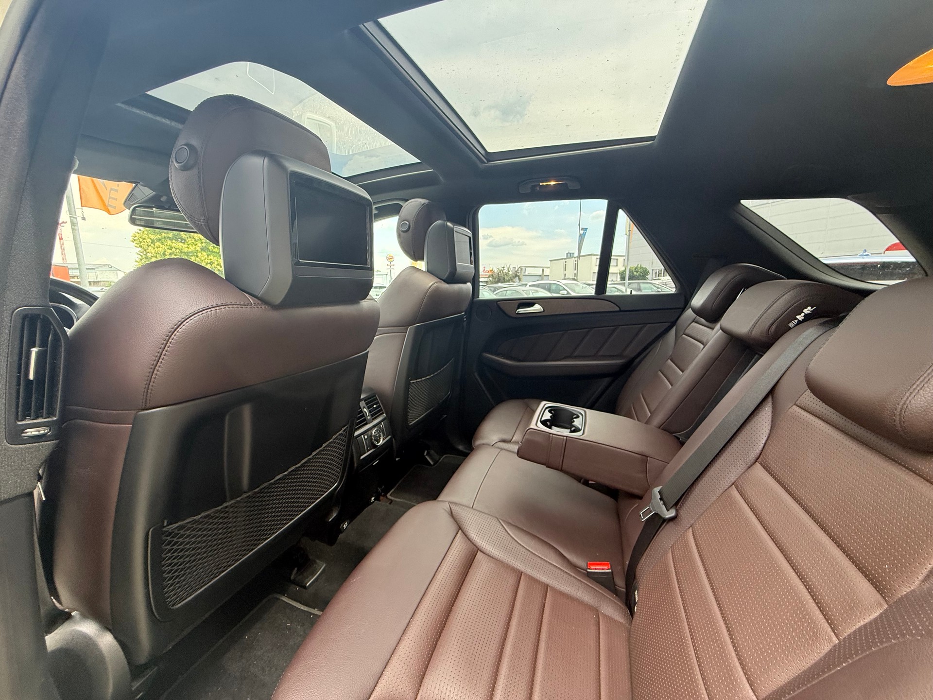 MERCEDES-BENZ ML 63 AMG 4Matic Speedshift - 15
