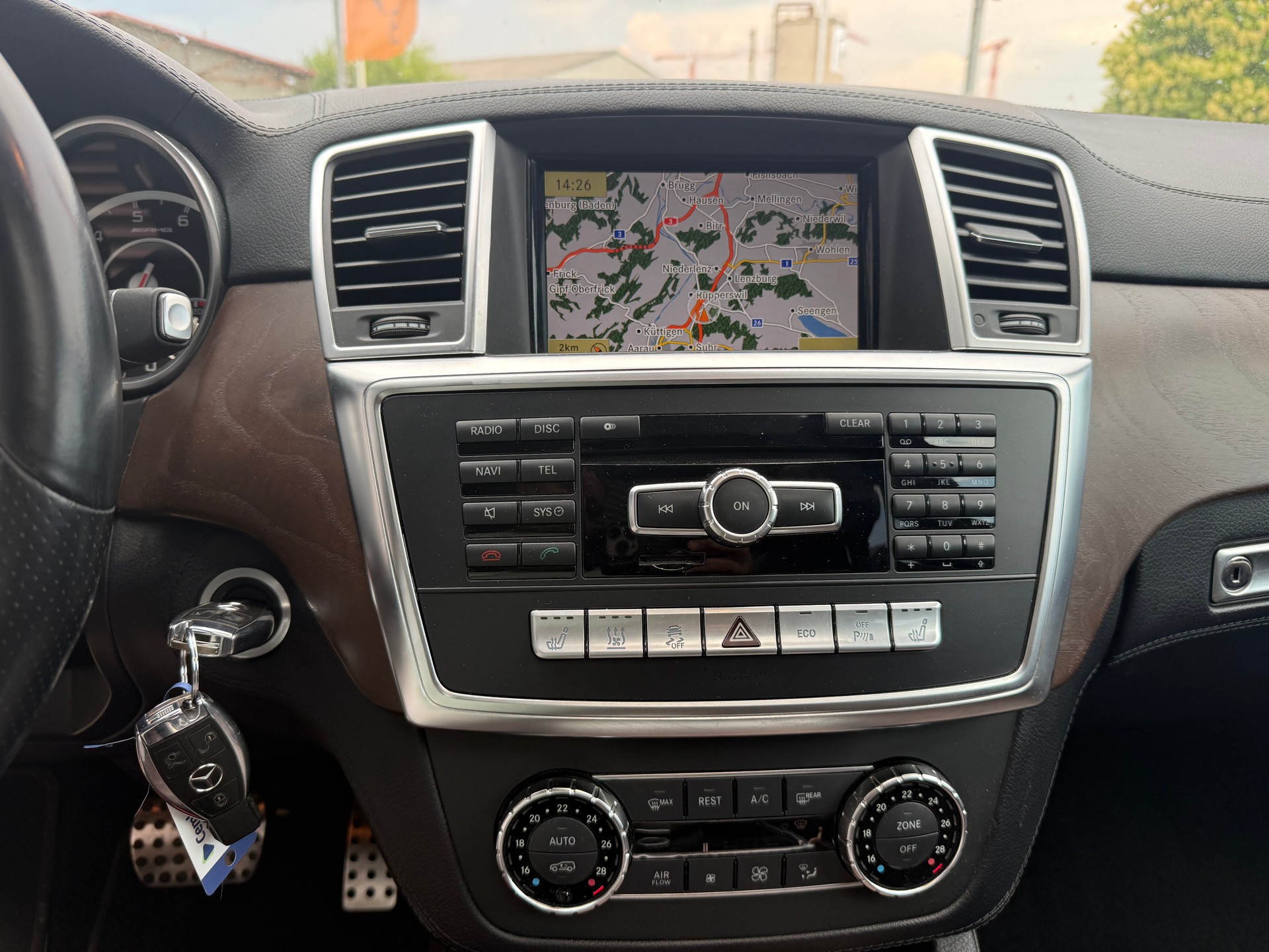 MERCEDES-BENZ ML 63 AMG 4Matic Speedshift - 13