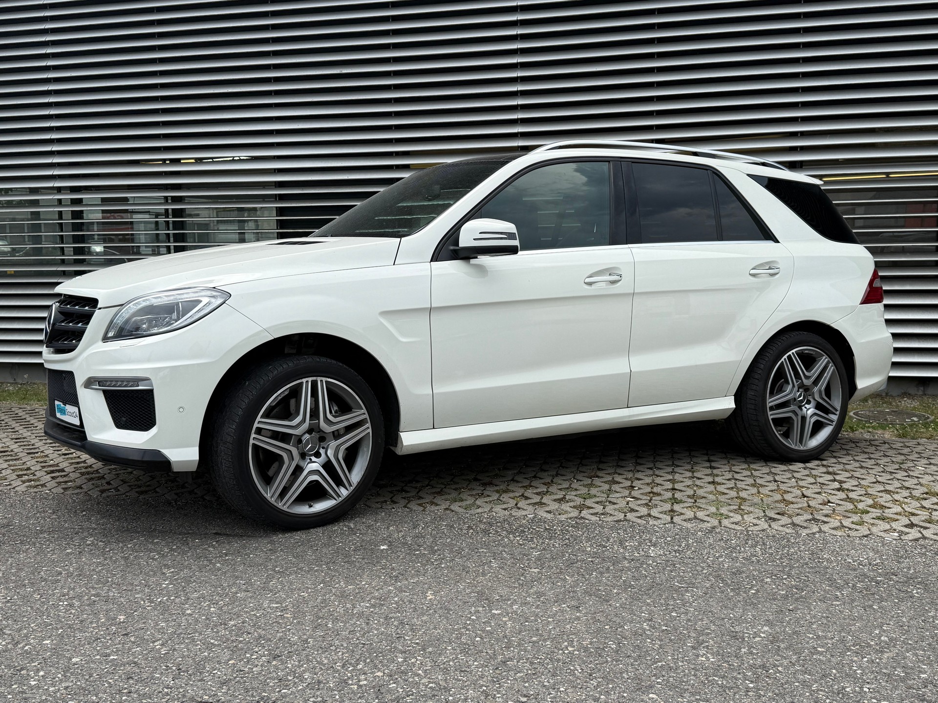 MERCEDES-BENZ ML 63 AMG 4Matic Speedshift - 2