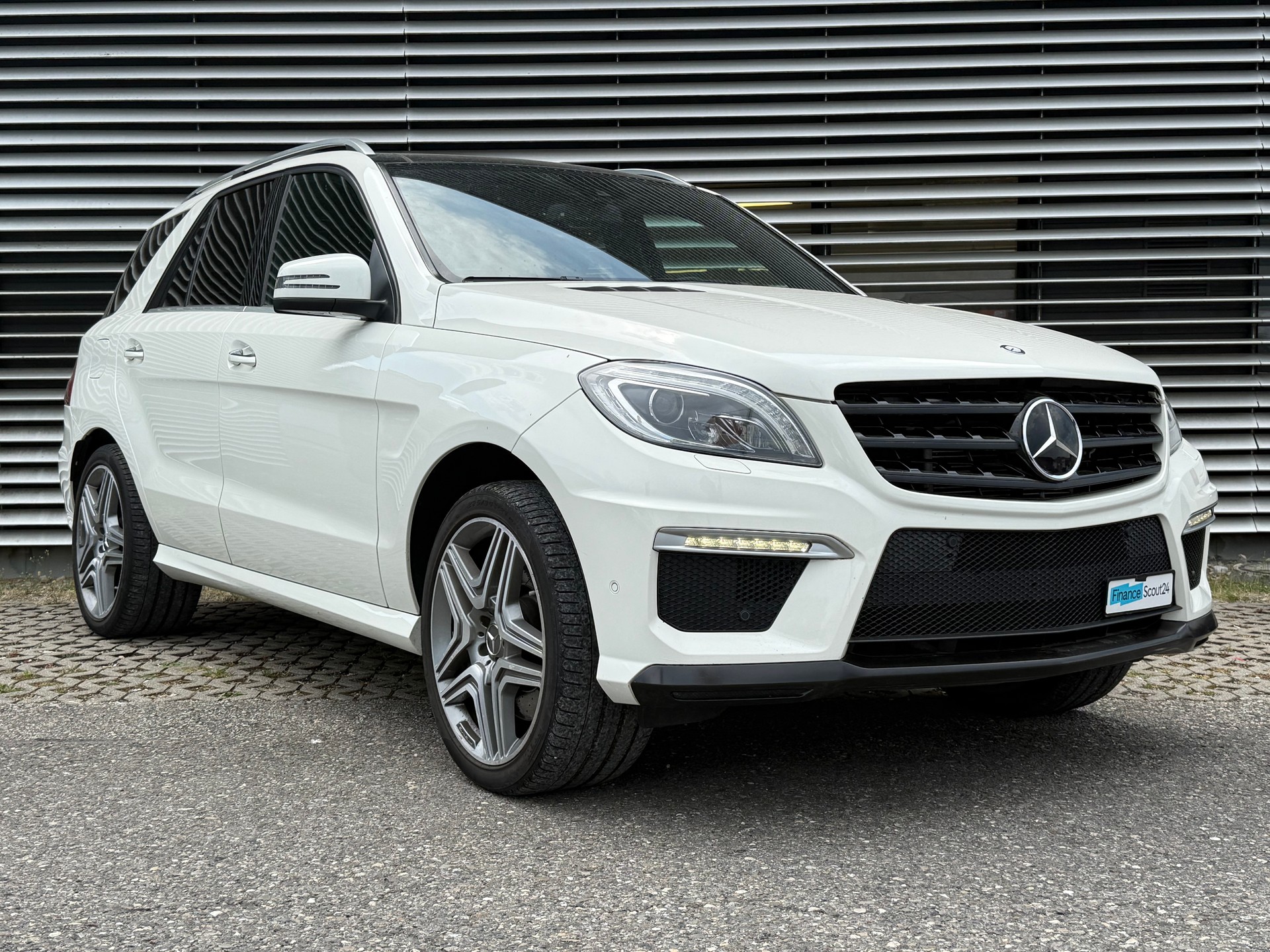MERCEDES-BENZ ML 63 AMG 4Matic Speedshift