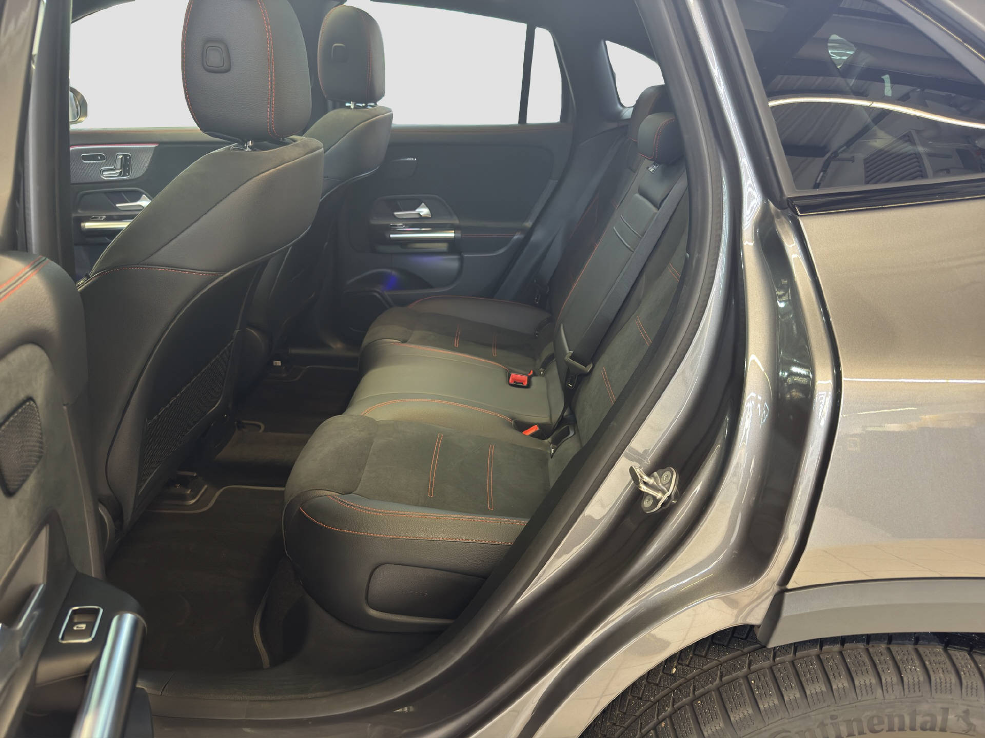 MERCEDES-BENZ EQA 350 Swiss Star AMG Line 4MATIC - 14