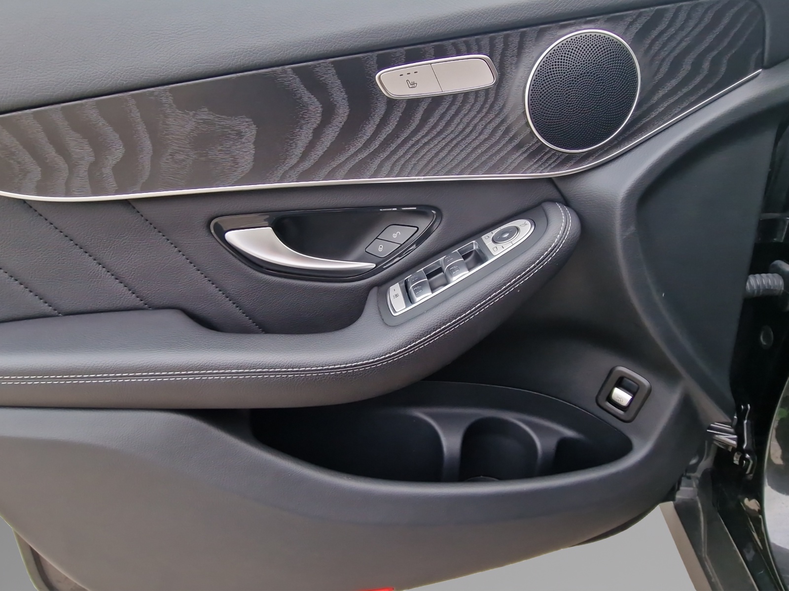 MERCEDES-BENZ GLC 220 d AMG Line 4Matic - 13