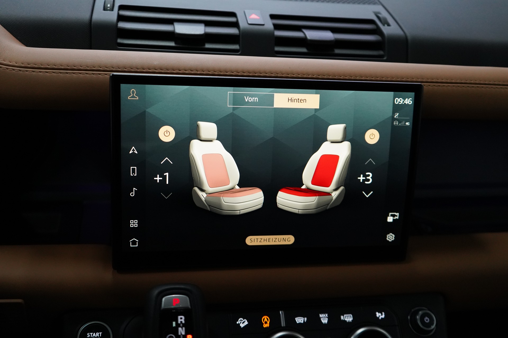 LAND ROVER Defender 110 3.0 D I6 300 X-Dynamic HSE AWD AT8 - 23