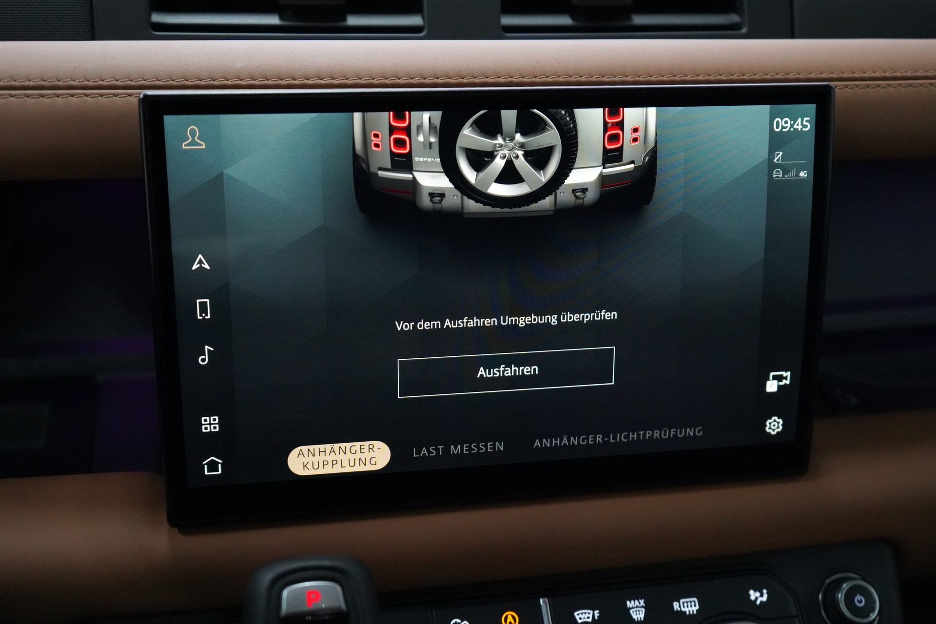 LAND ROVER Defender 110 3.0 D I6 300 X-Dynamic HSE AWD AT8 - 21