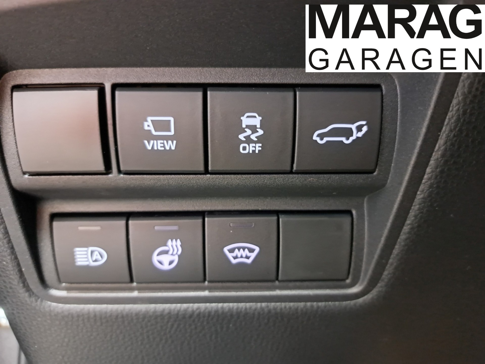 TOYOTA Yaris Cross 1.5 Premium AWDi e-CVT - 15