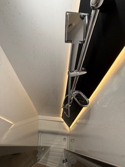 CHALLENGER 318 Graphite Edition Ford - 9