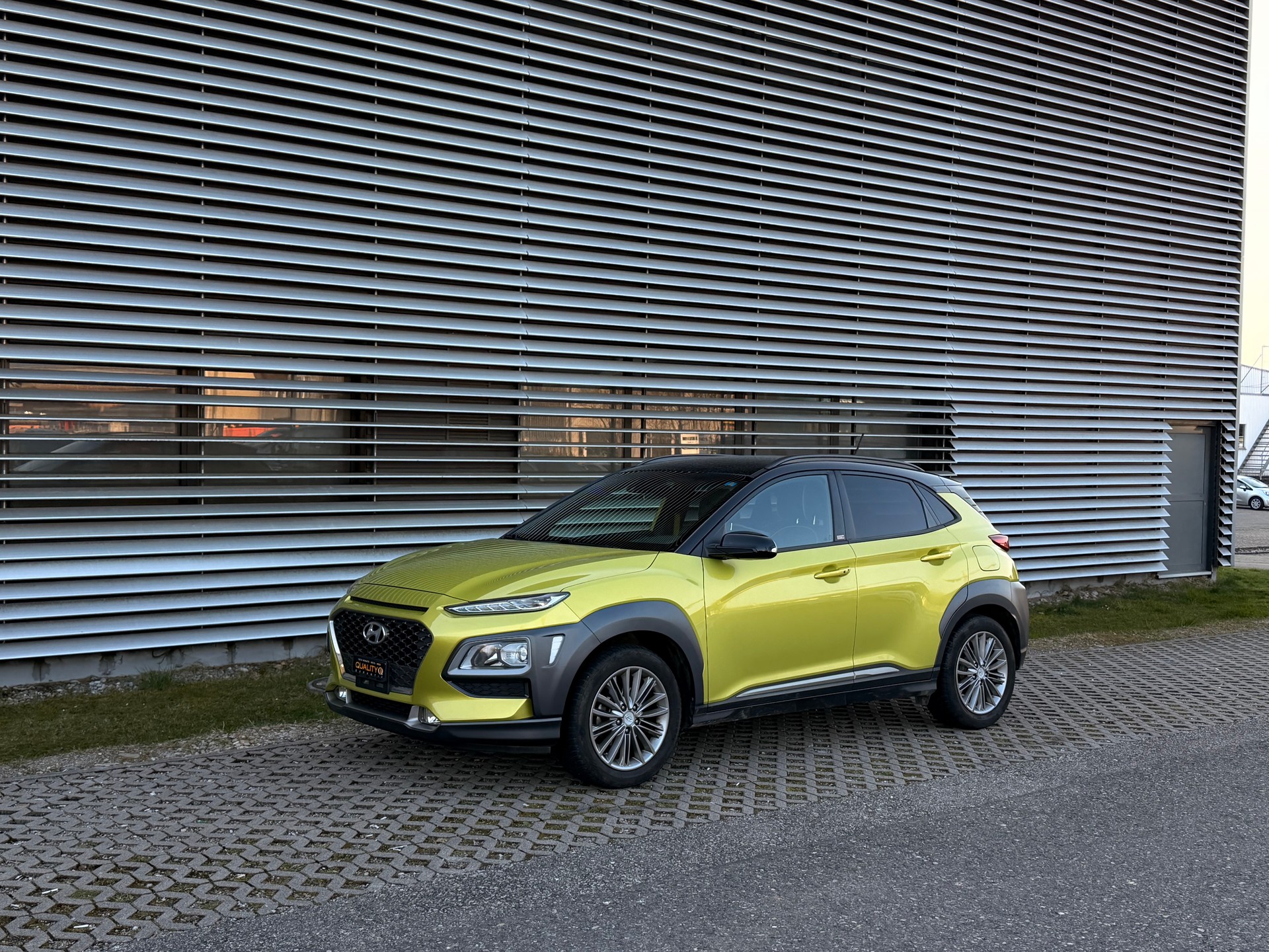 HYUNDAI Kona 1.0 T-GDi Launch Plus 2WD - 2