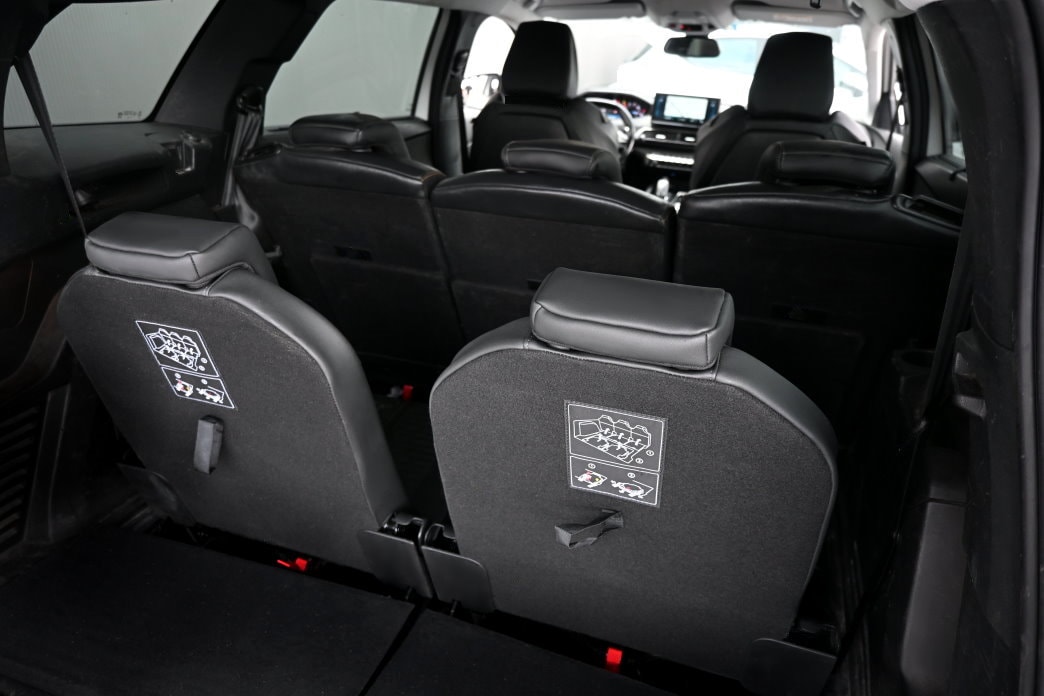 PEUGEOT 5008 1.5 BlueHDi Road Trip EAT8 - 9