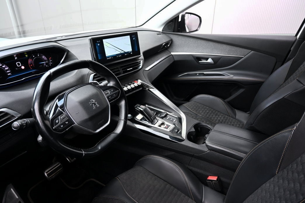 PEUGEOT 5008 1.5 BlueHDi Road Trip EAT8 - 10