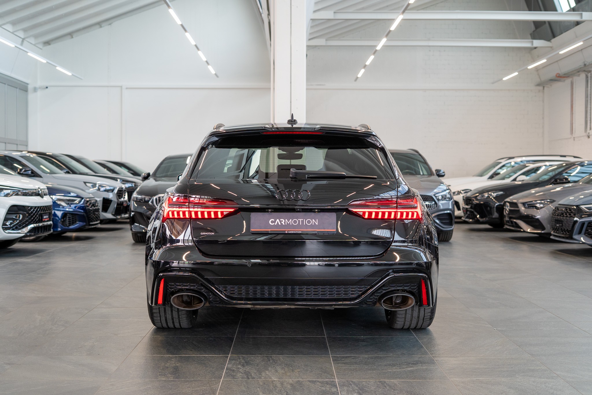 RS6 Avant 4.0 V8 TFSI quattro T-Tronic / Keramikbremse / HeadUp / 360°Kamera