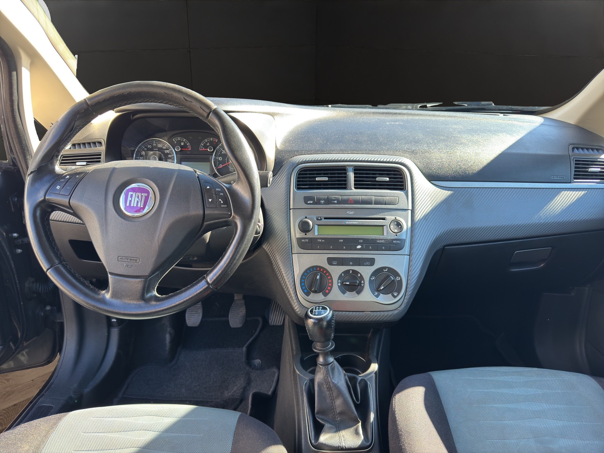 FIAT Grande Punto 1.4 Dynamic - 10