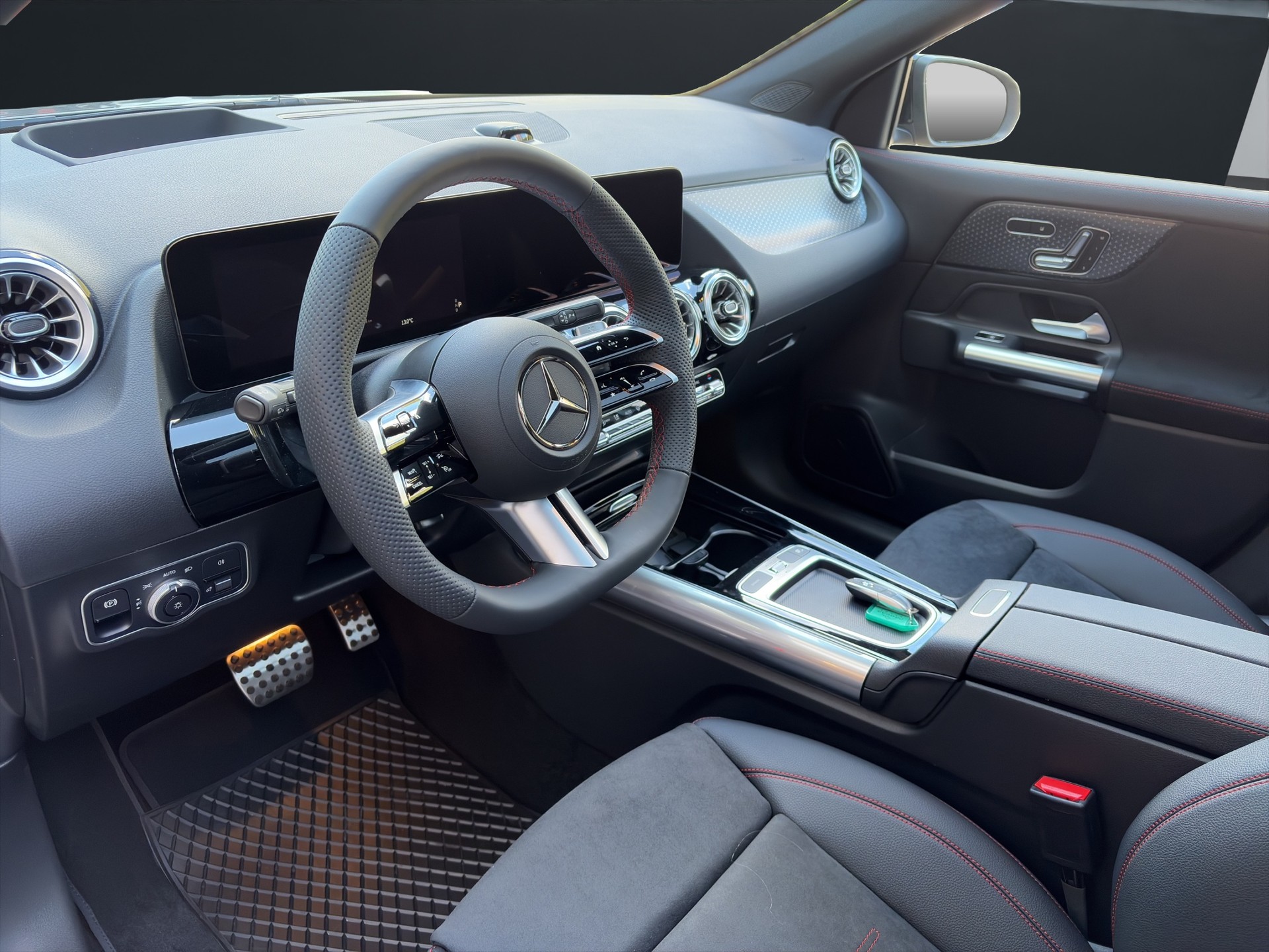 MERCEDES-BENZ GLA 250 Swiss Star AMG Line 4matic - 7