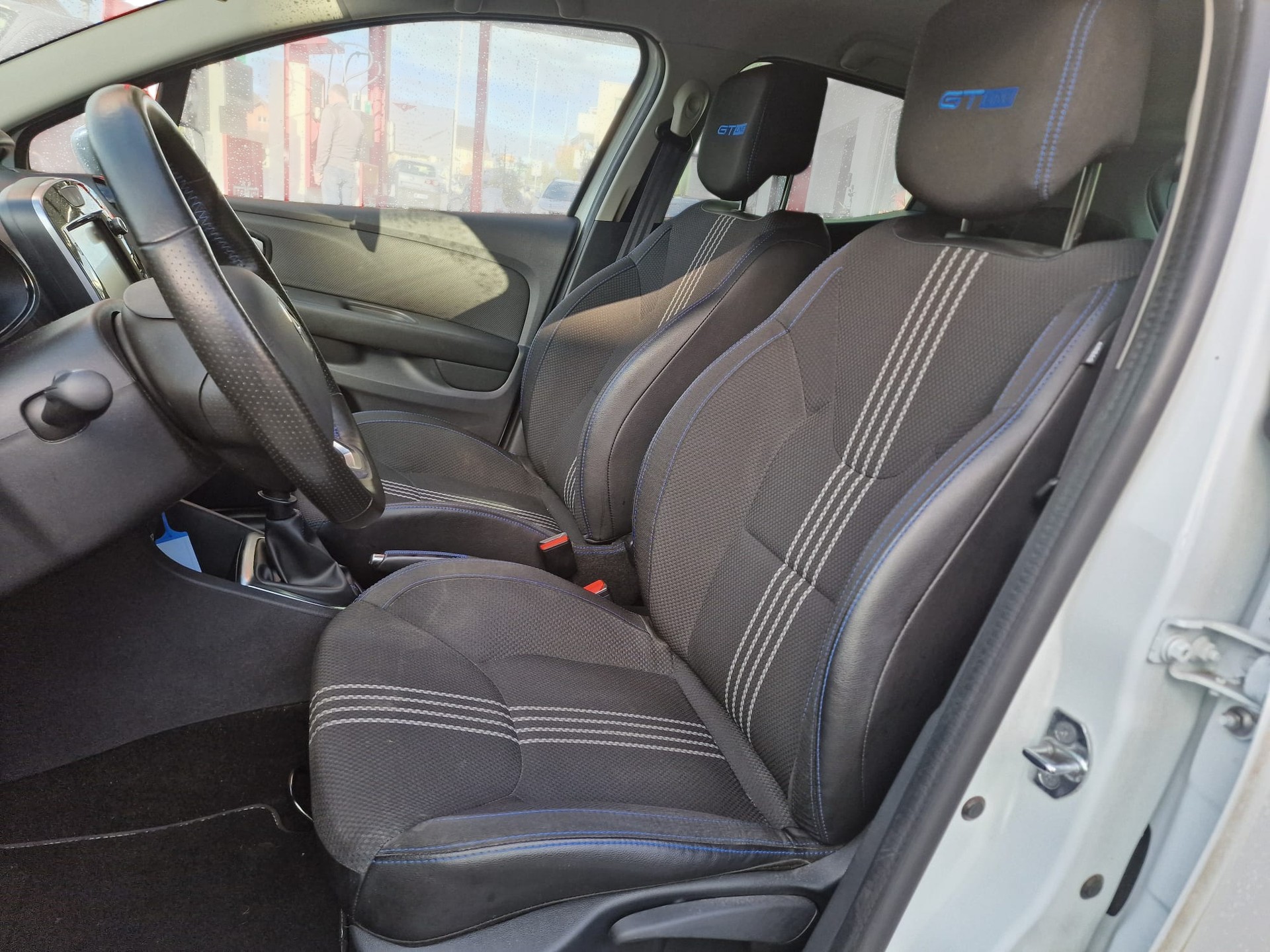 RENAULT Clio 1.2 16V T GT Line 12Mt Gara MFK Neu - 13