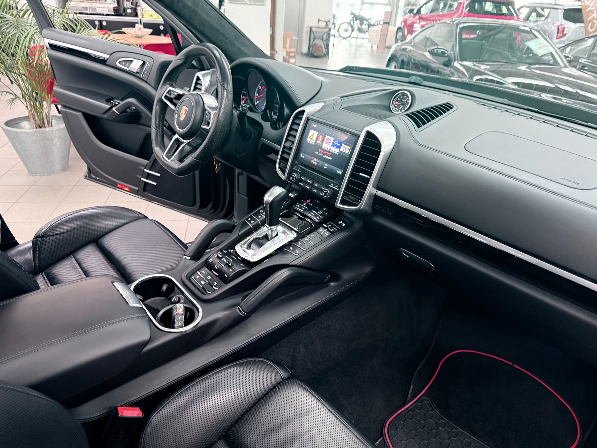 PORSCHE Cayenne Turbo Magnum Sport Techart - 13