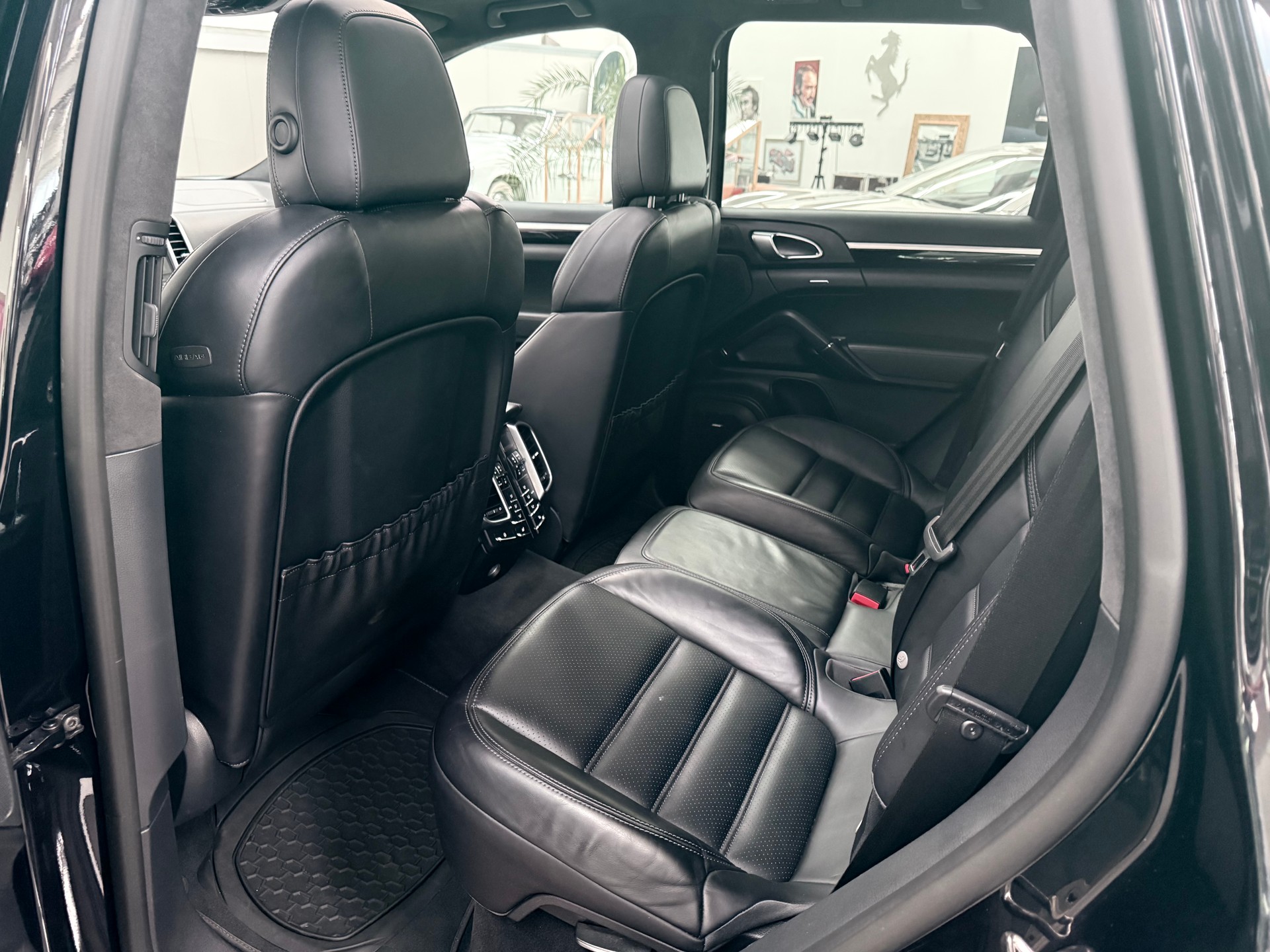 PORSCHE Cayenne Turbo Magnum Sport Techart - 11