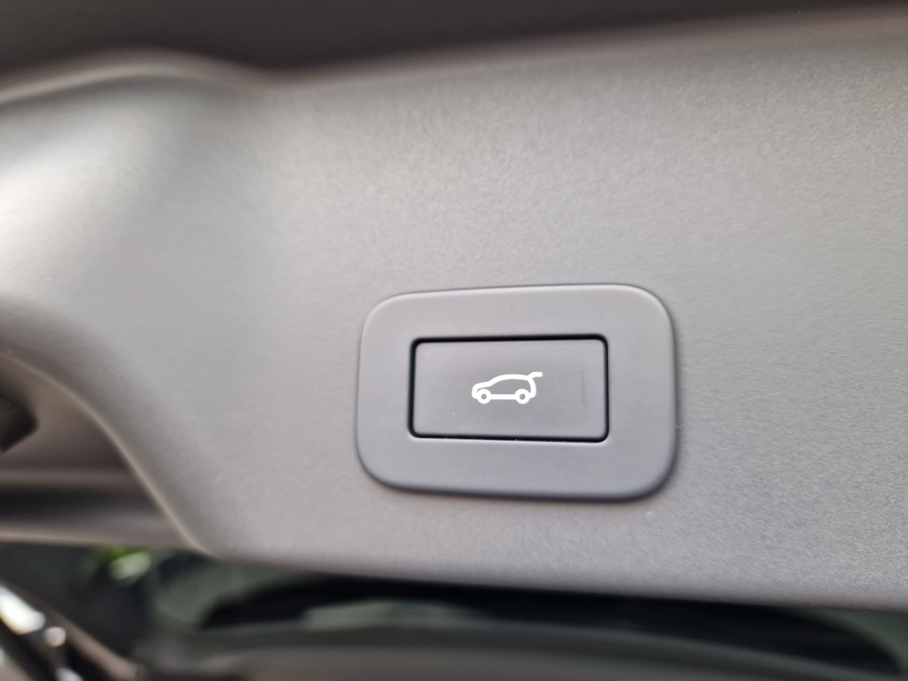 land-rover Gallery 19