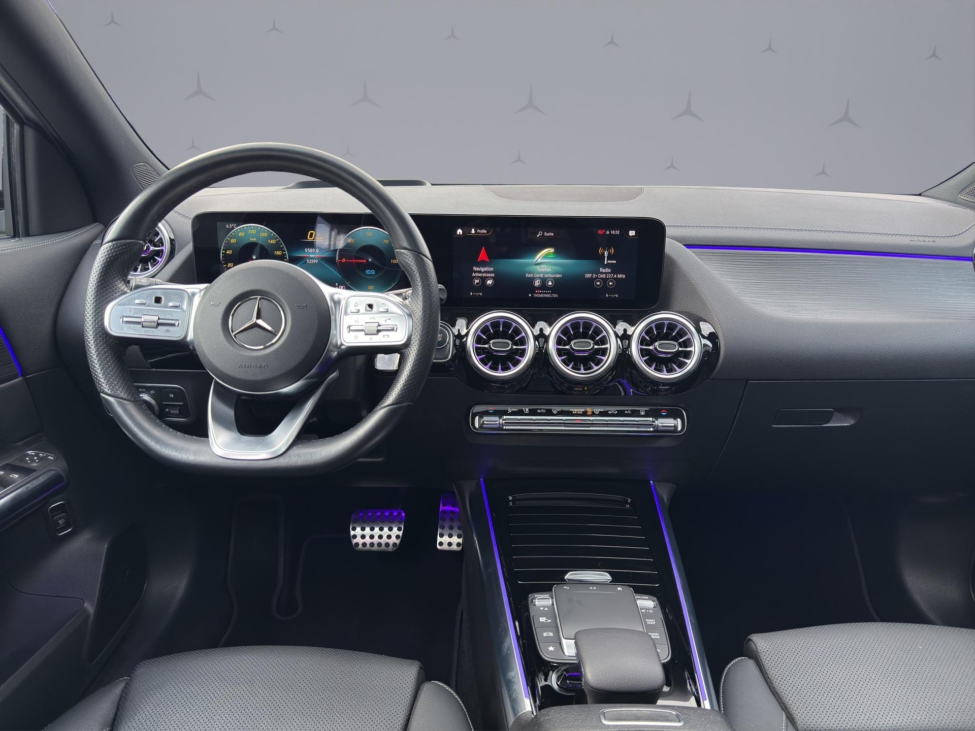 MERCEDES-BENZ EQA 350 Swiss Star AMG Line 4matic - 14