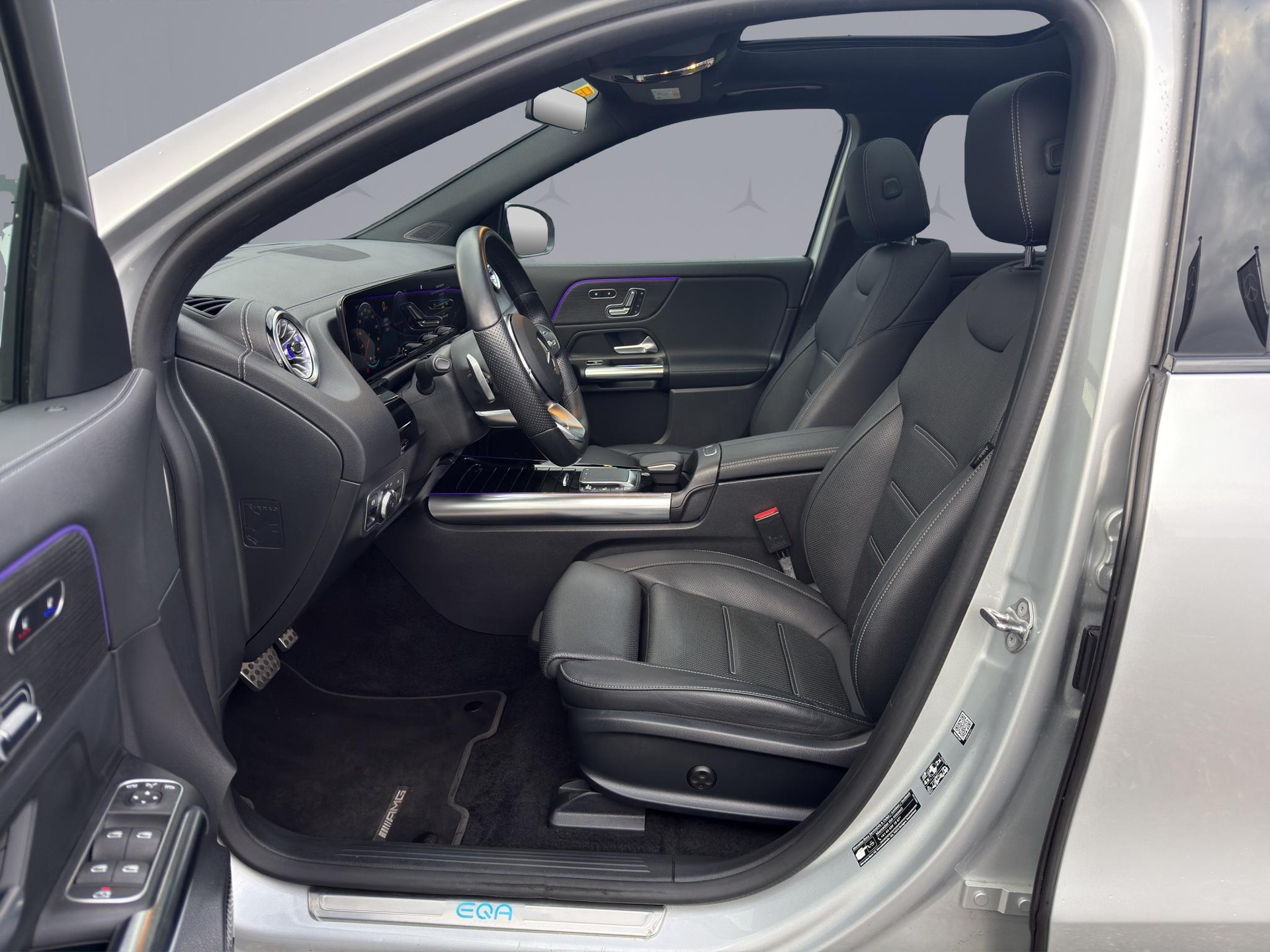 MERCEDES-BENZ EQA 350 Swiss Star AMG Line 4matic - 10