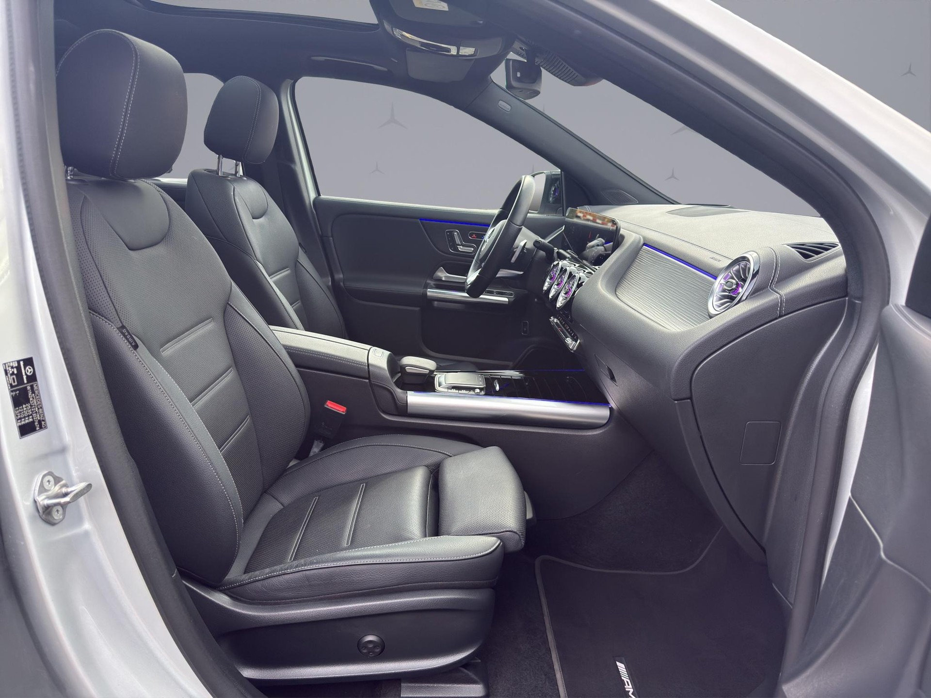 MERCEDES-BENZ EQA 350 Swiss Star AMG Line 4matic - 17