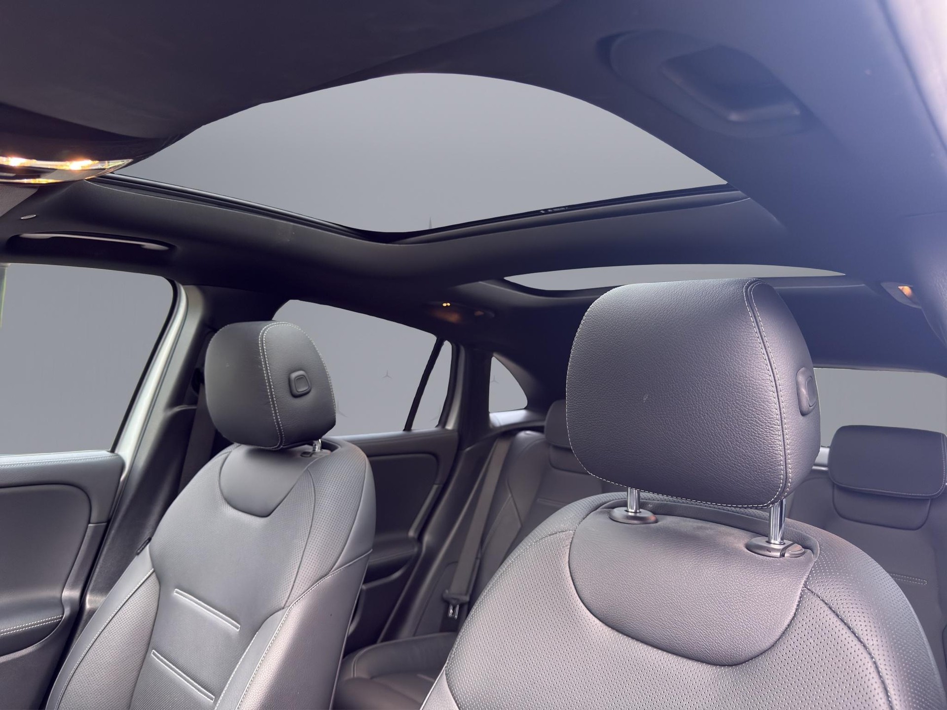 MERCEDES-BENZ EQA 350 Swiss Star AMG Line 4matic - 20