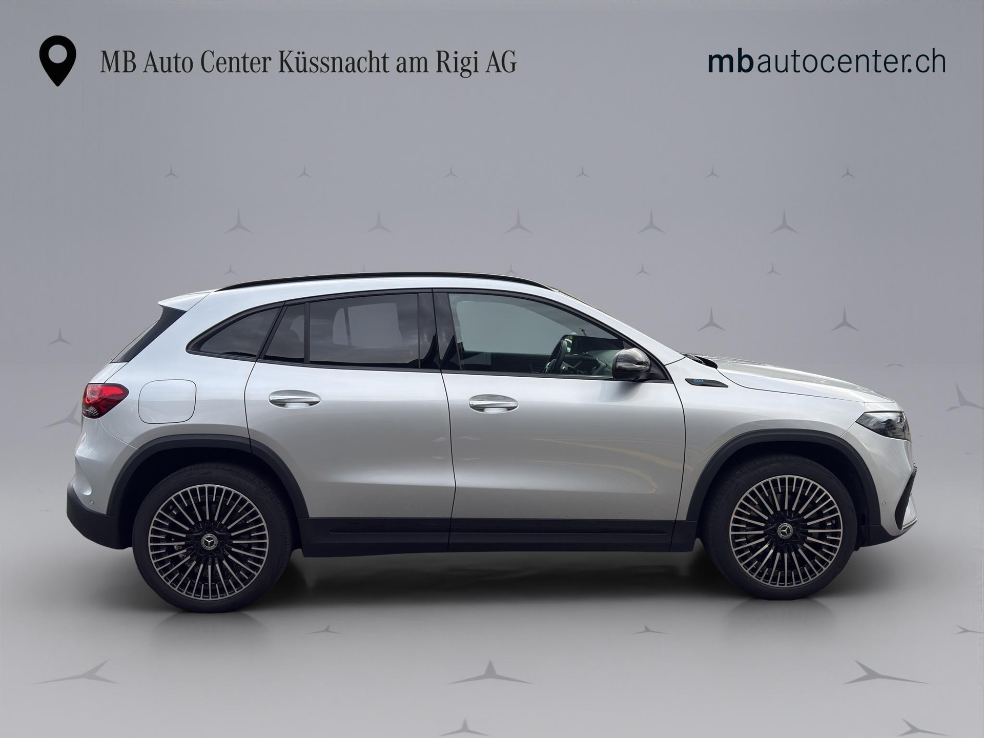 MERCEDES-BENZ EQA 350 Swiss Star AMG Line 4matic - 8