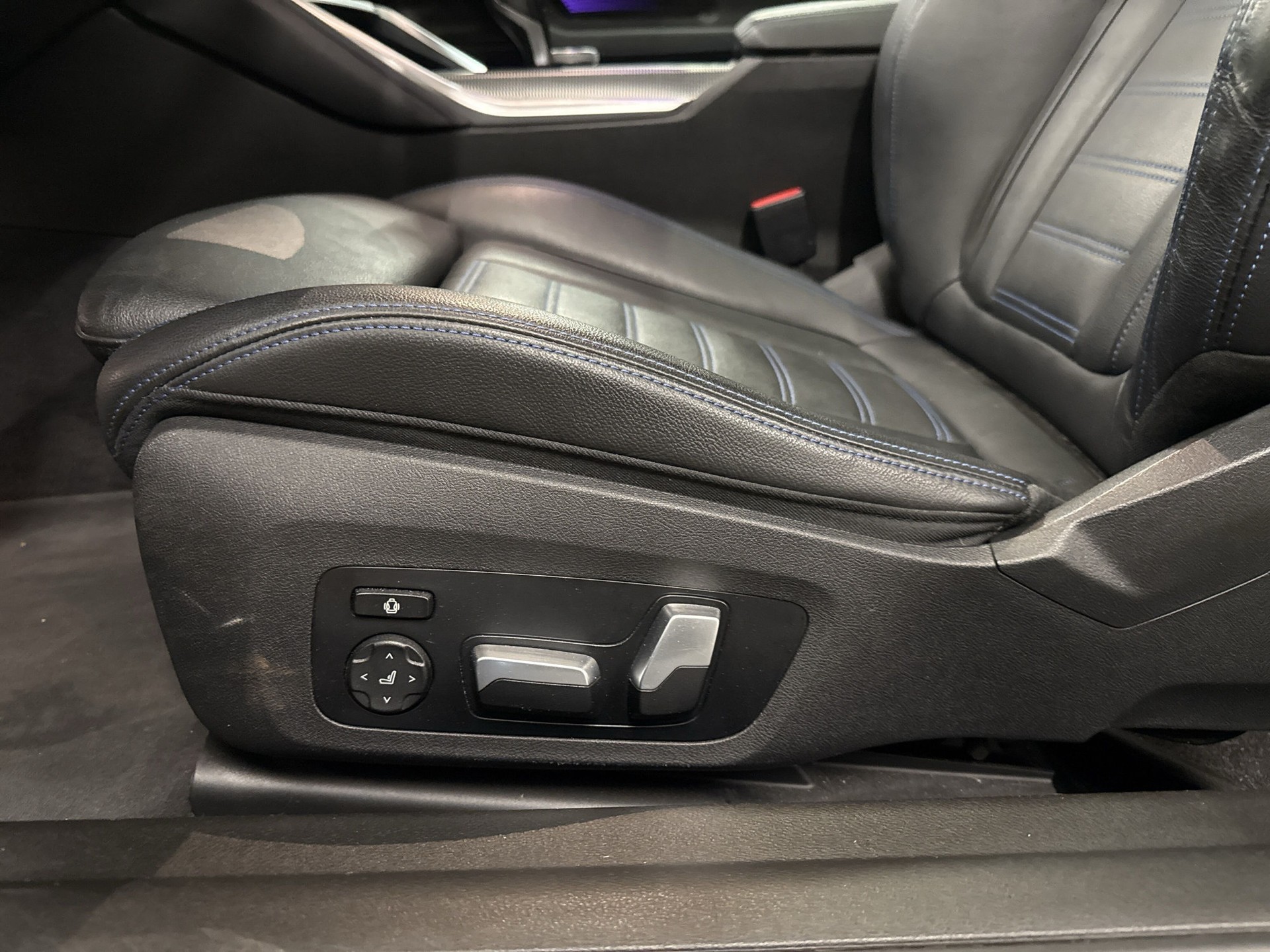 BMW 220d M Sport Pro - 19