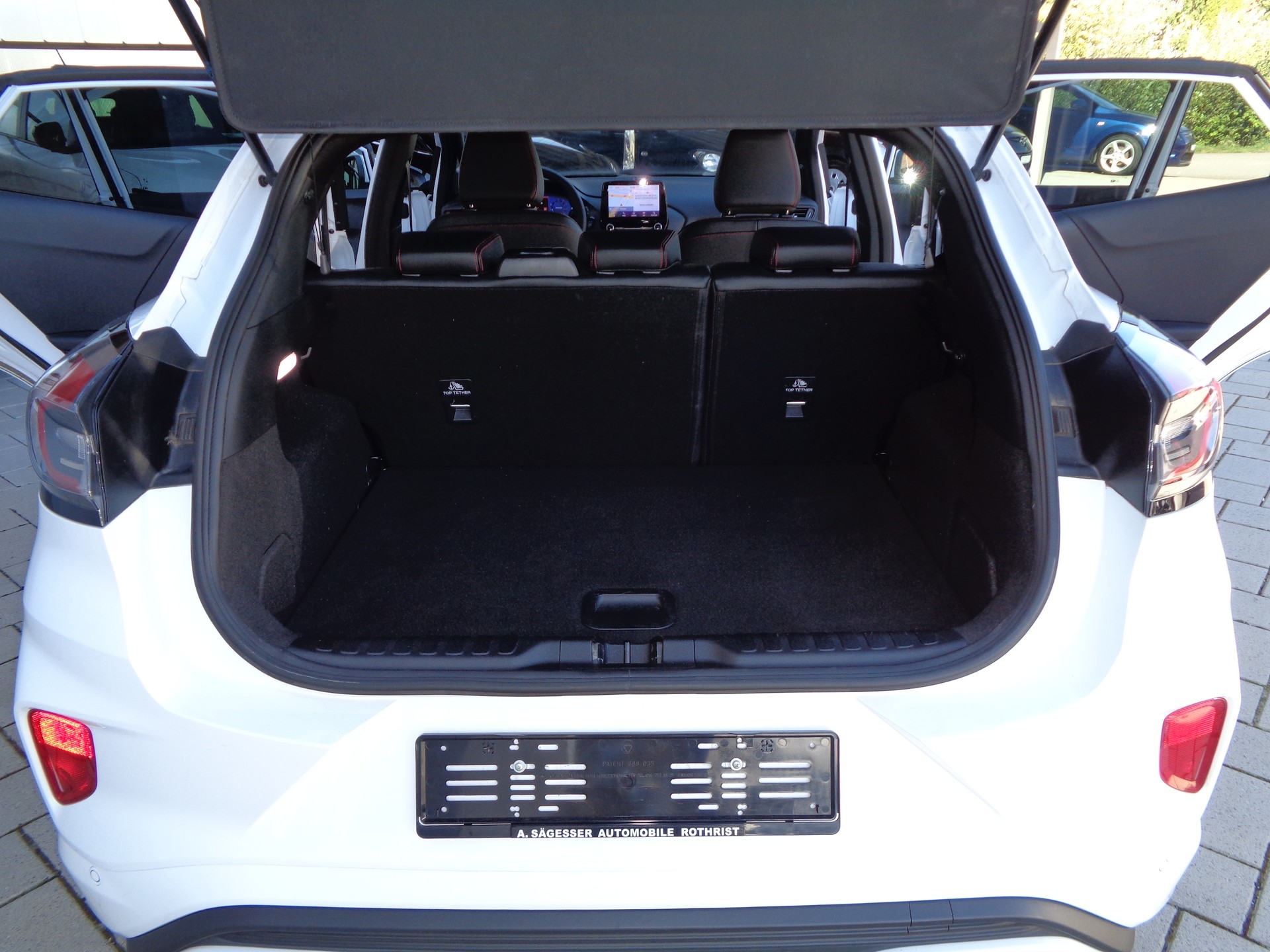 FORD Puma 1.0 MHEV ST-Line X Automat - 14