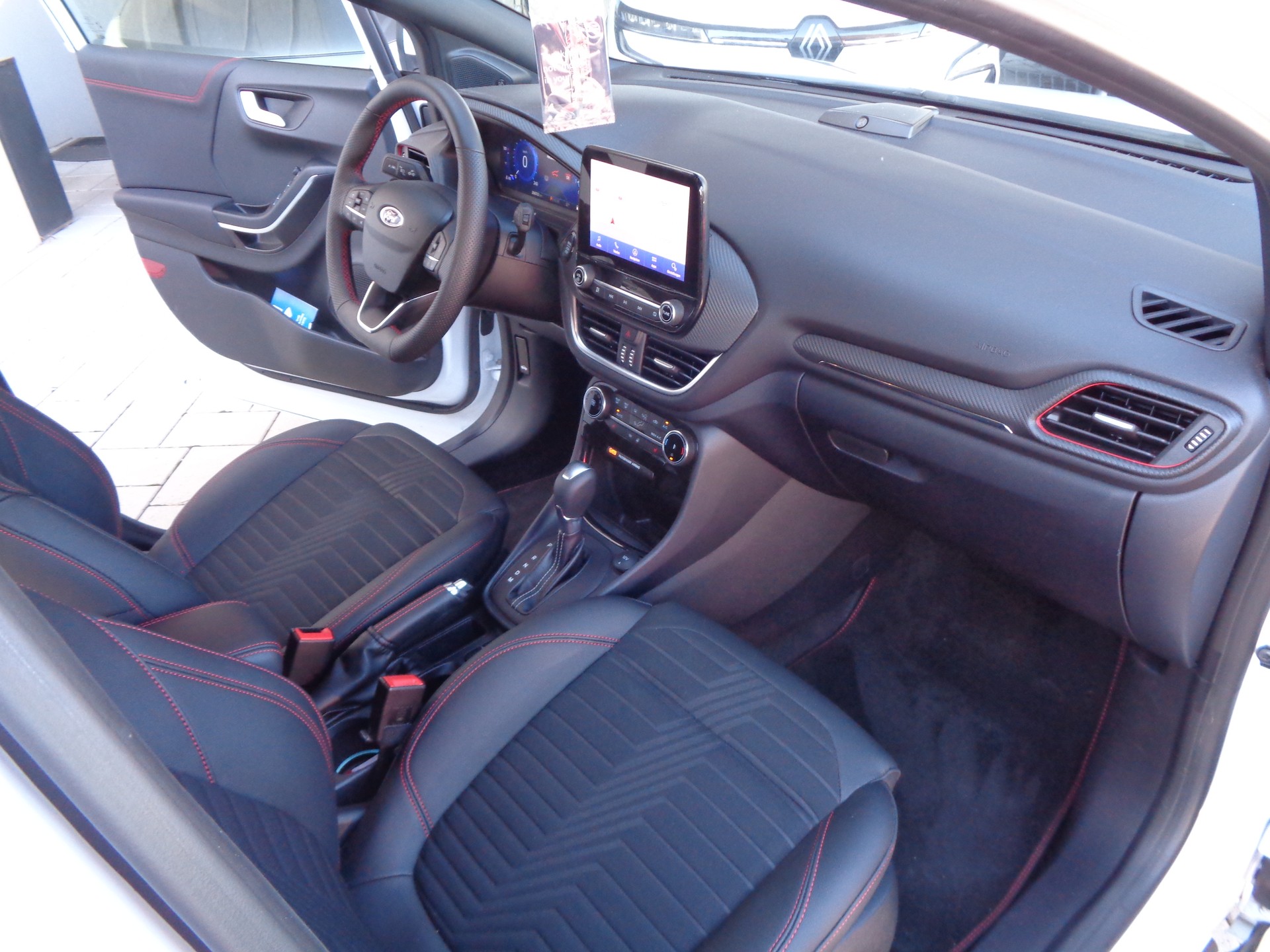 FORD Puma 1.0 MHEV ST-Line X Automat - 9