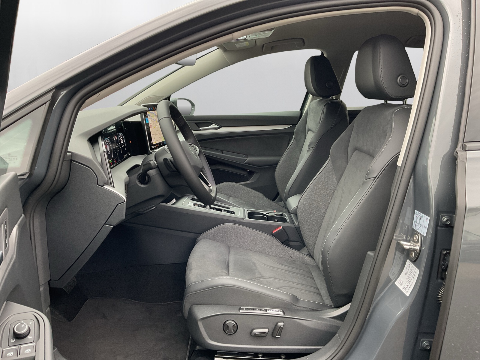 VW Golf 1.5 e TSI mHEV United DSG - 10