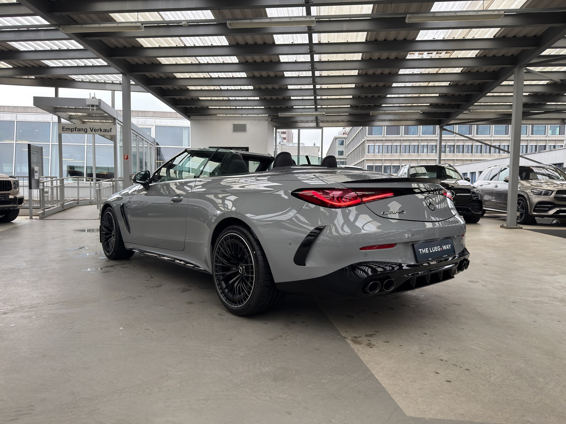 MERCEDES-BENZ CLE AMG 53 Cabrio 4Matic+ 9G-Tronic - 3