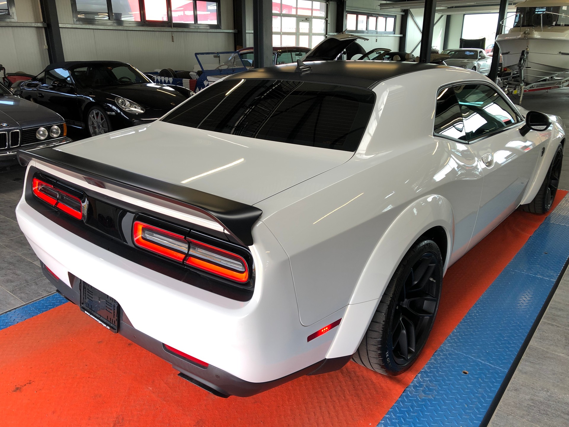 DODGE Challenger SRT 6.2-V8 Hellcat WIDEBODY Redeye - 3