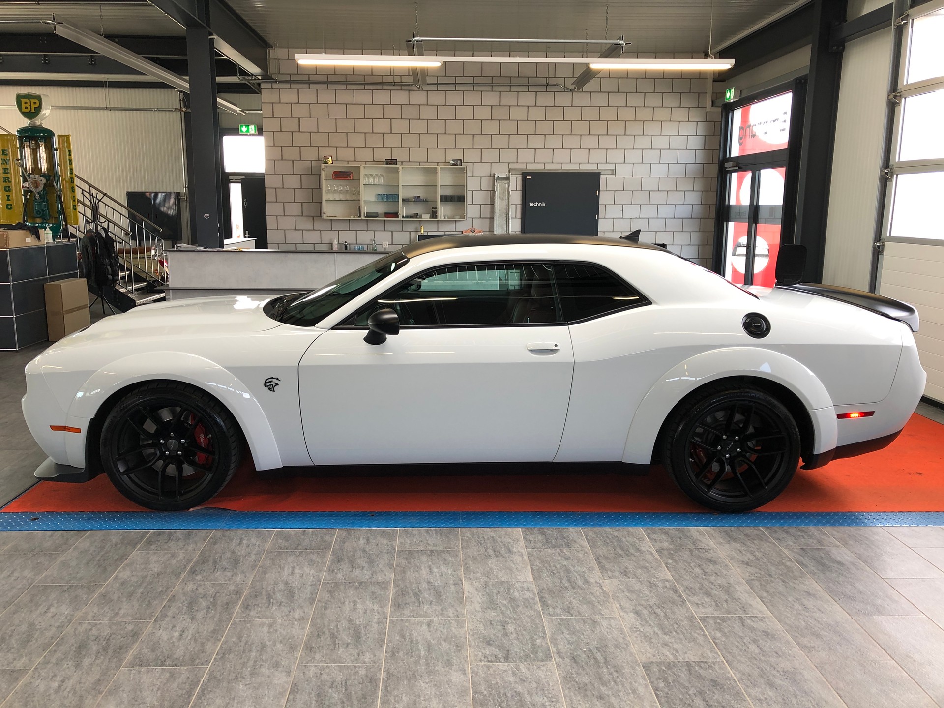 DODGE Challenger SRT 6.2-V8 Hellcat WIDEBODY Redeye - 7